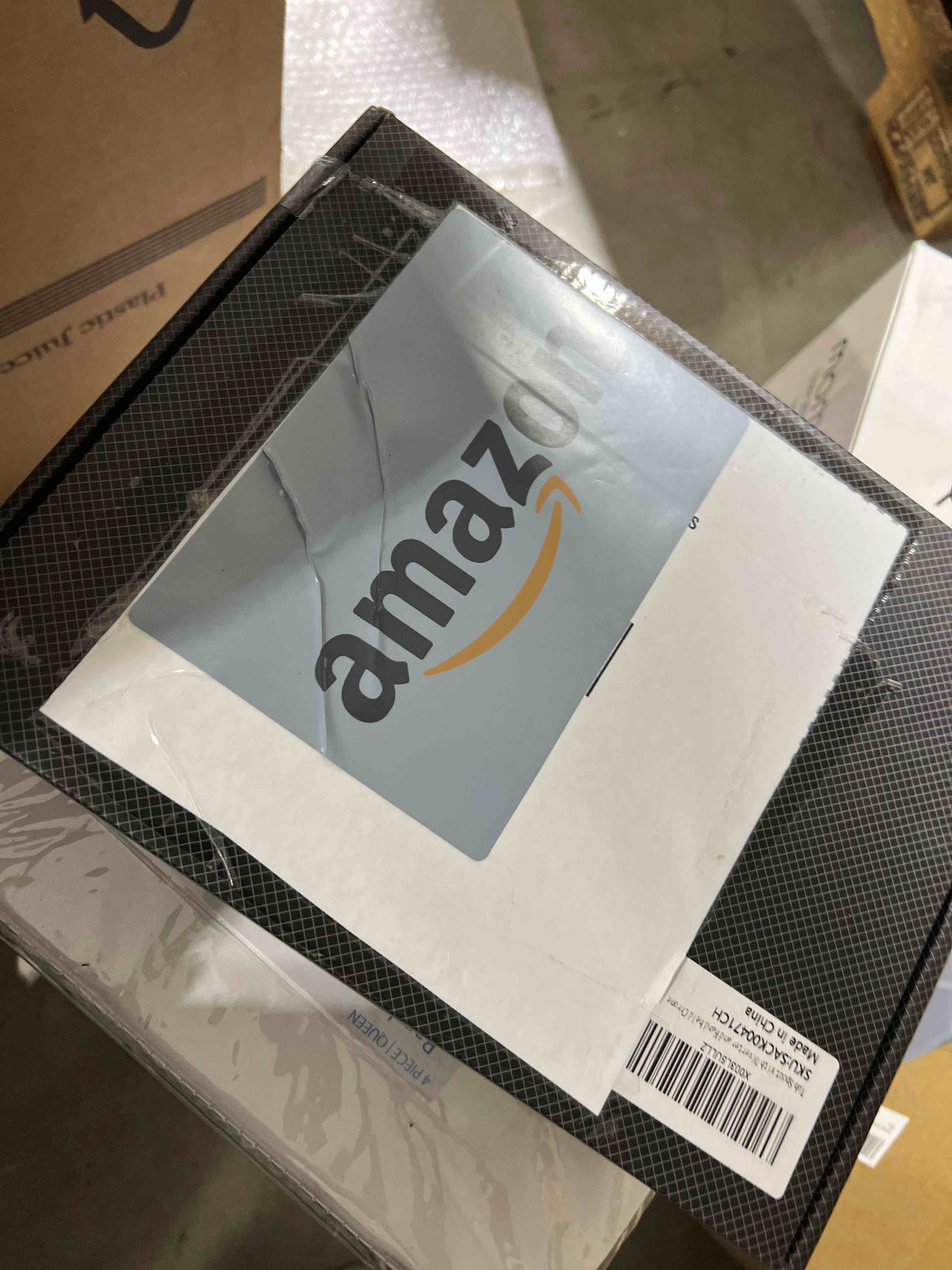 https://s3.amazonaws.com/lotting-images-prod/bidfta/RED6188620_1724784549261.jpeg