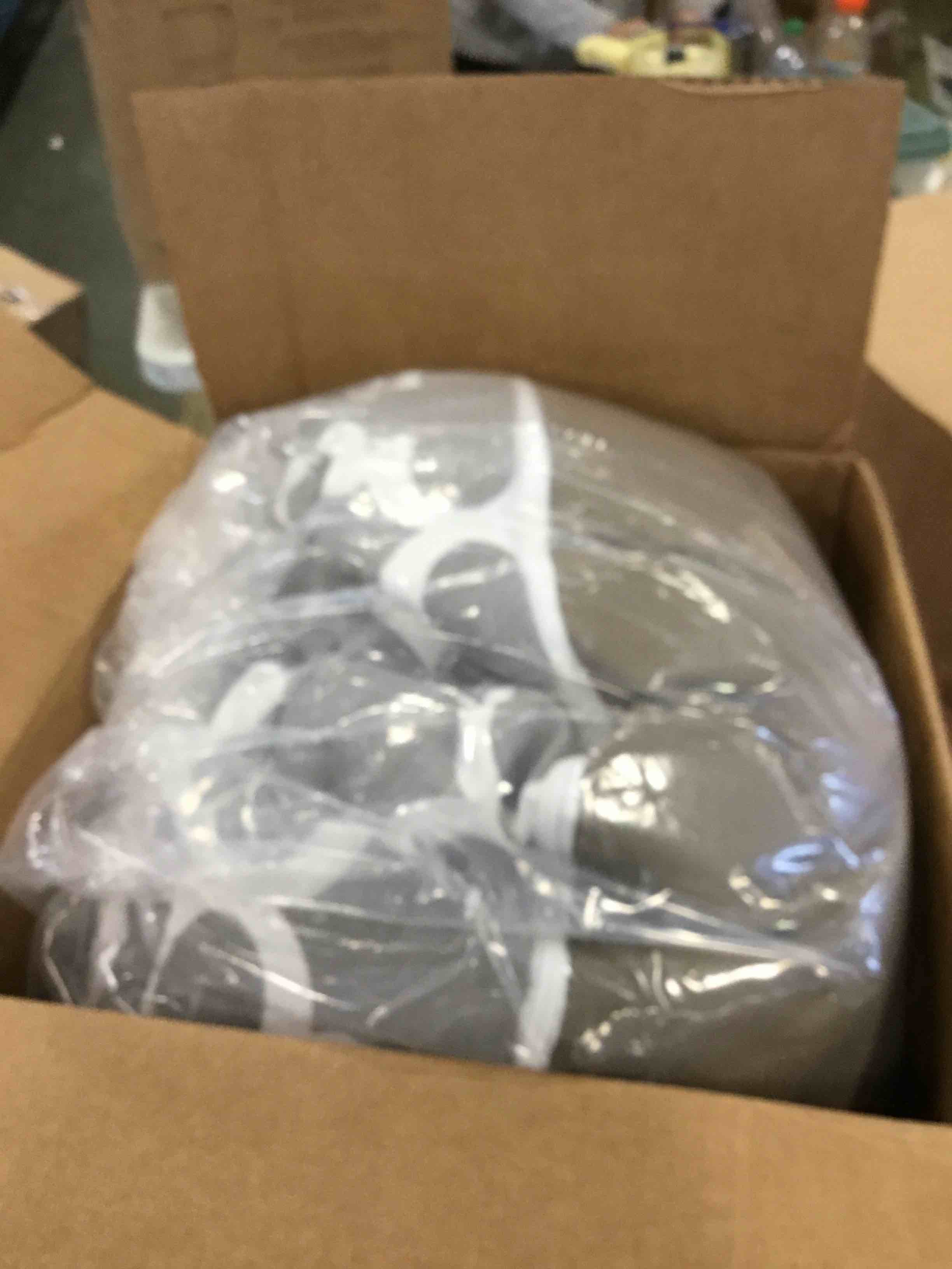 https://s3.amazonaws.com/lotting-images-prod/bidfta/RED6189455_1714050898402.jpeg