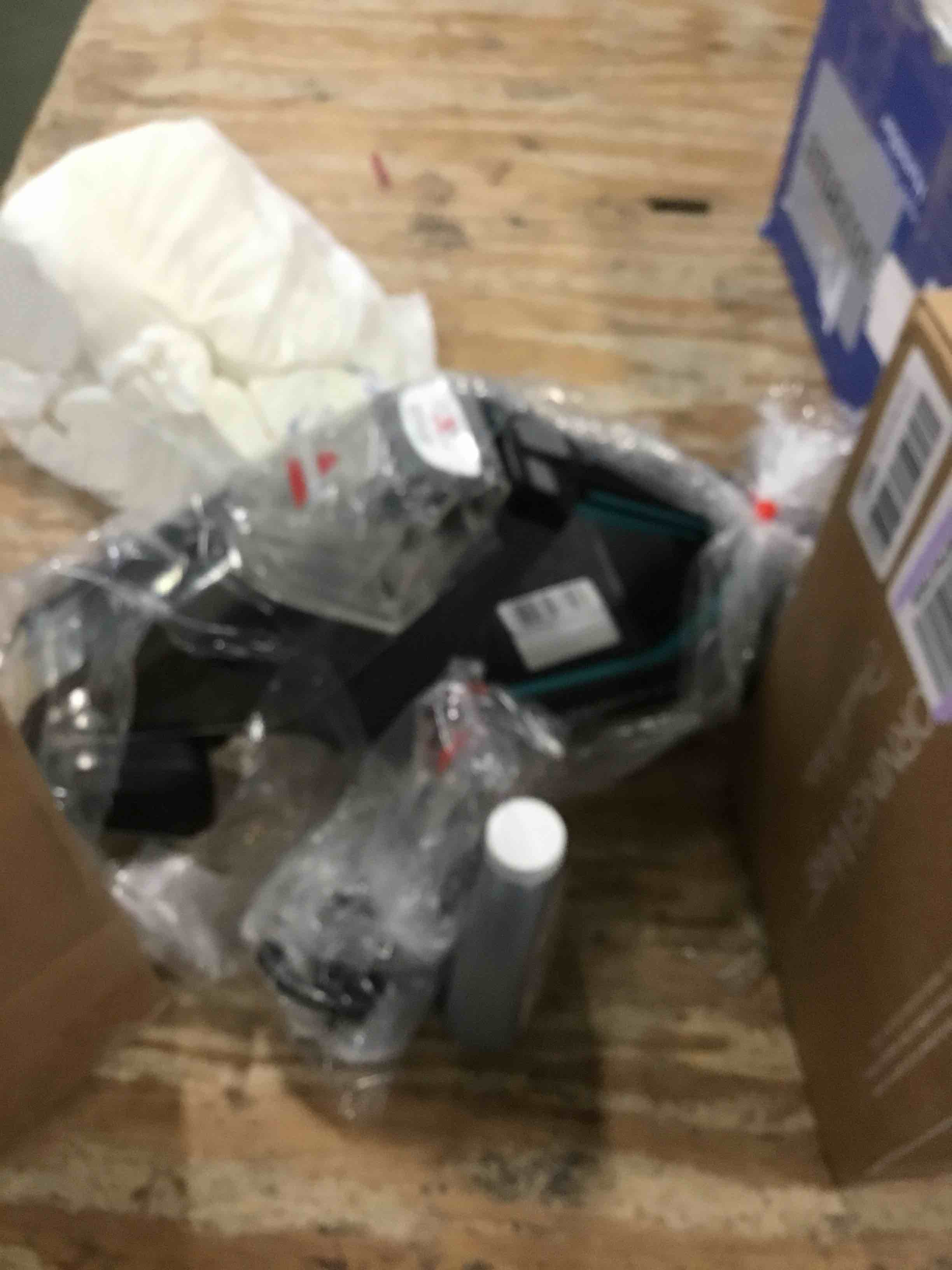 https://s3.amazonaws.com/lotting-images-prod/bidfta/RED6189691_1714142275528.jpeg