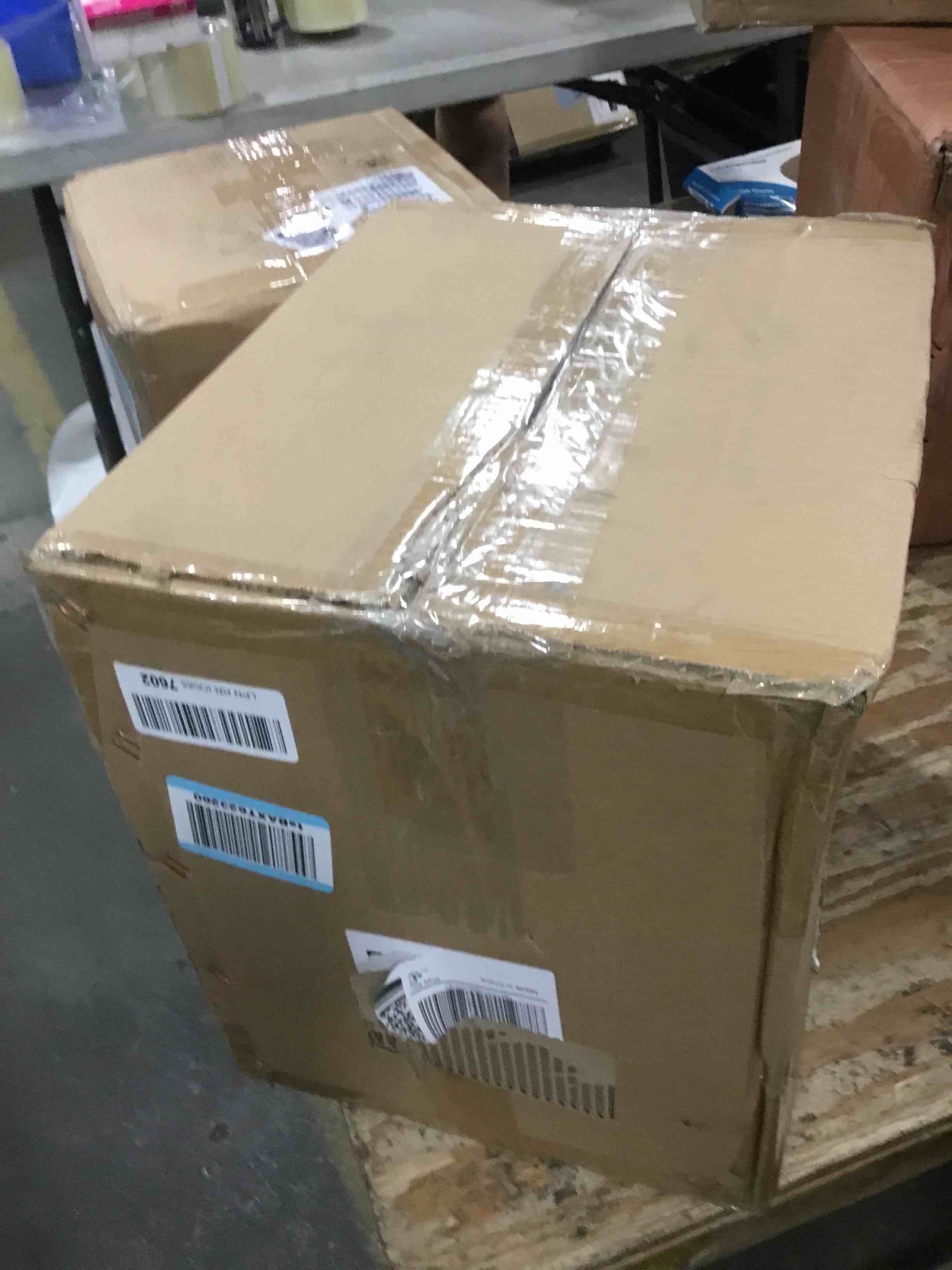 https://s3.amazonaws.com/lotting-images-prod/bidfta/RED6190478_1714478269490.jpeg