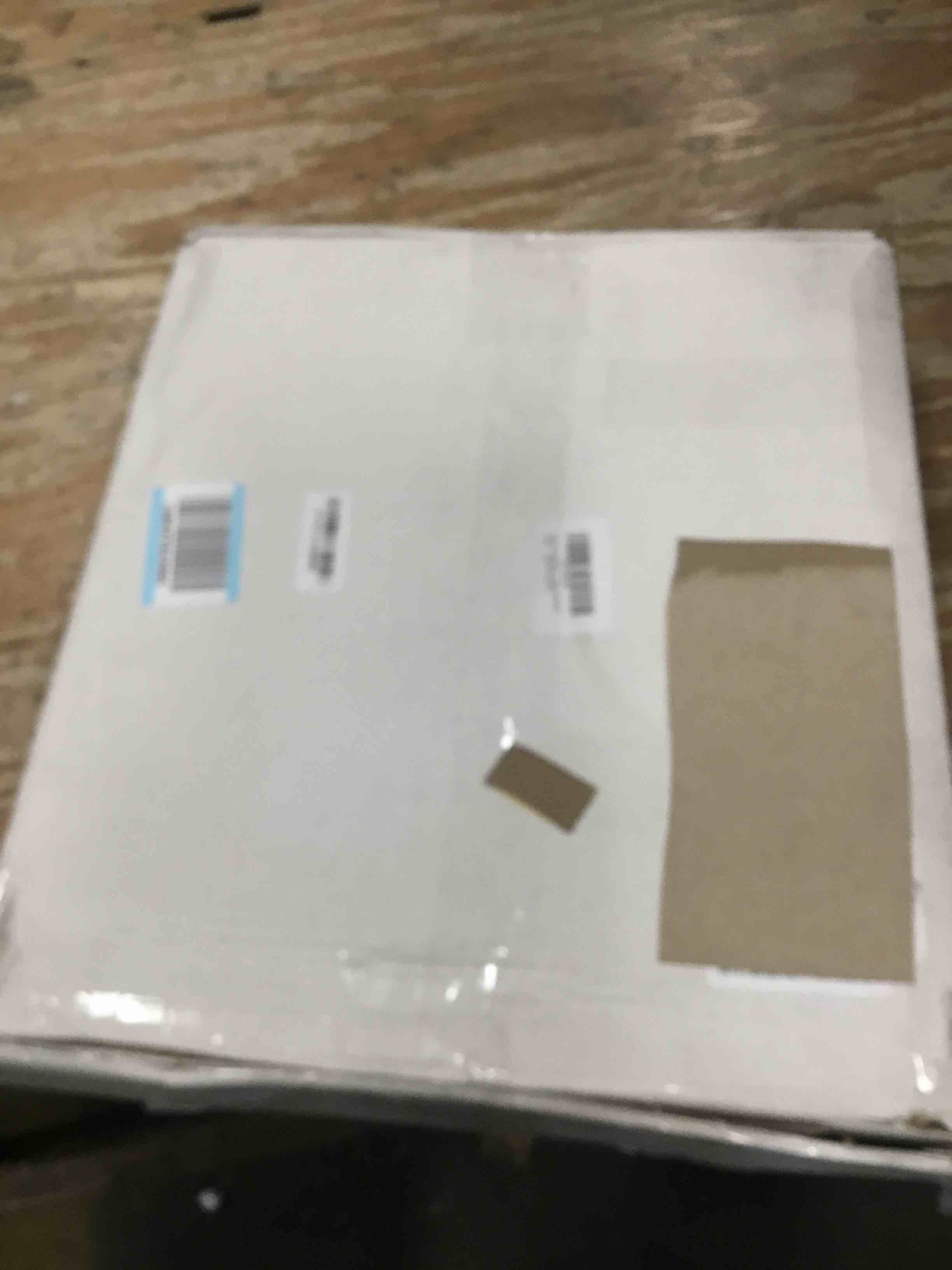 https://s3.amazonaws.com/lotting-images-prod/bidfta/RED6190530_1714485517807.jpeg