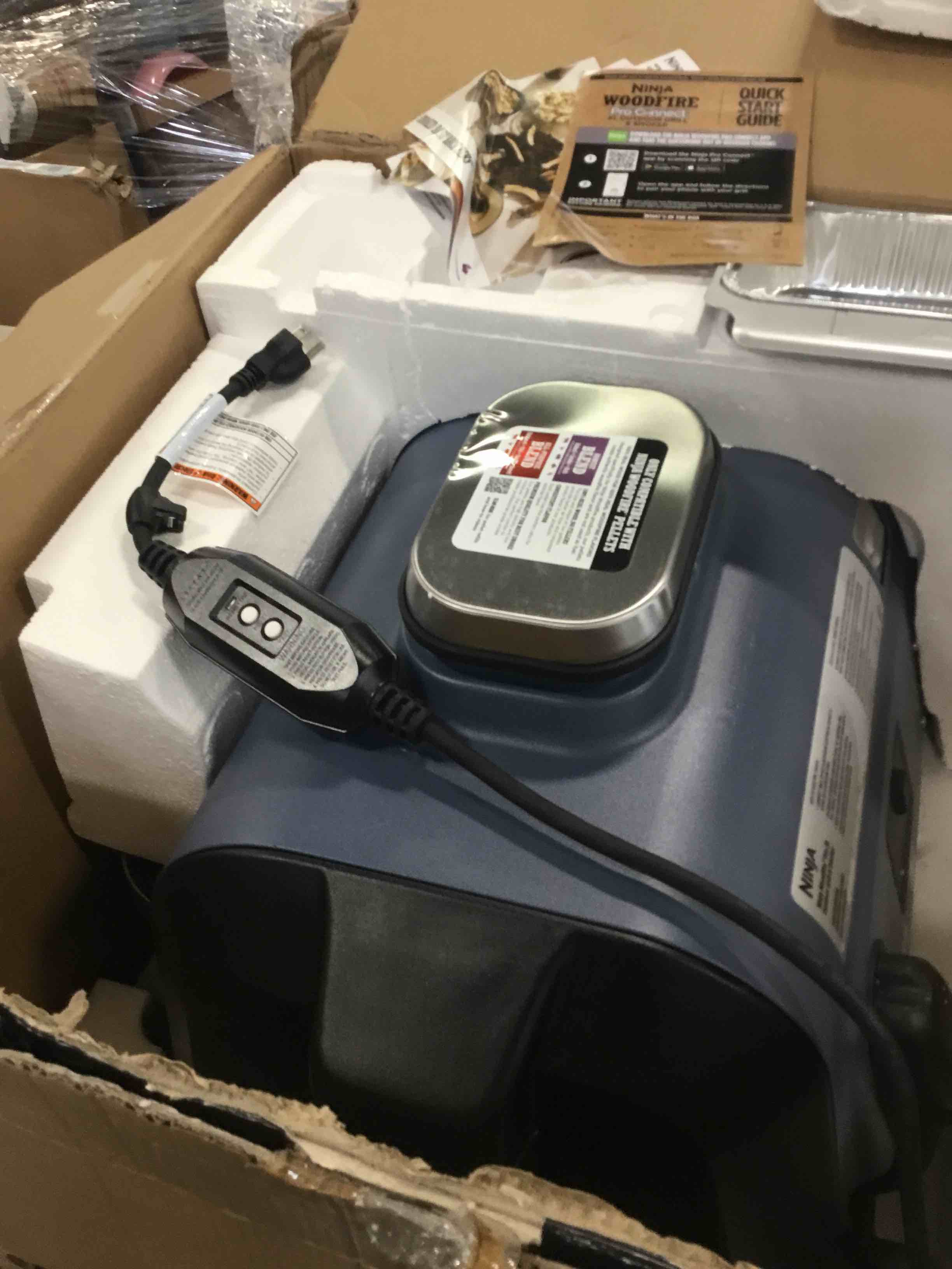 https://s3.amazonaws.com/lotting-images-prod/bidfta/RED6190774_1714570297157.jpeg