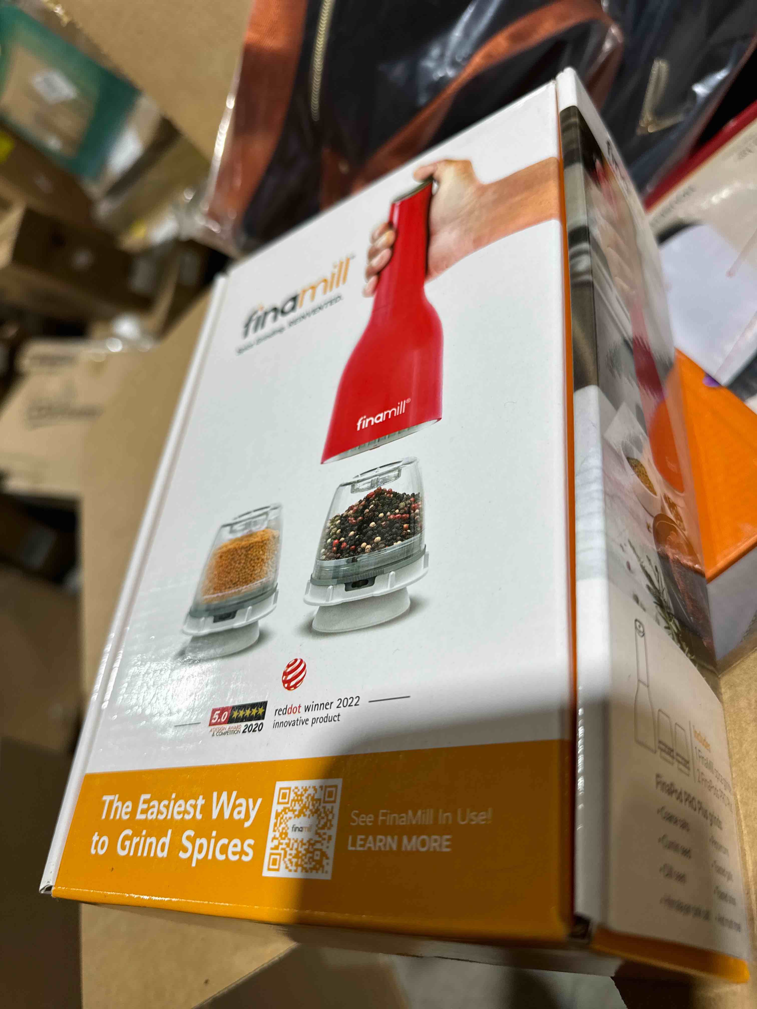 https://s3.amazonaws.com/lotting-images-prod/bidfta/RED6190965_1722023834101.jpeg