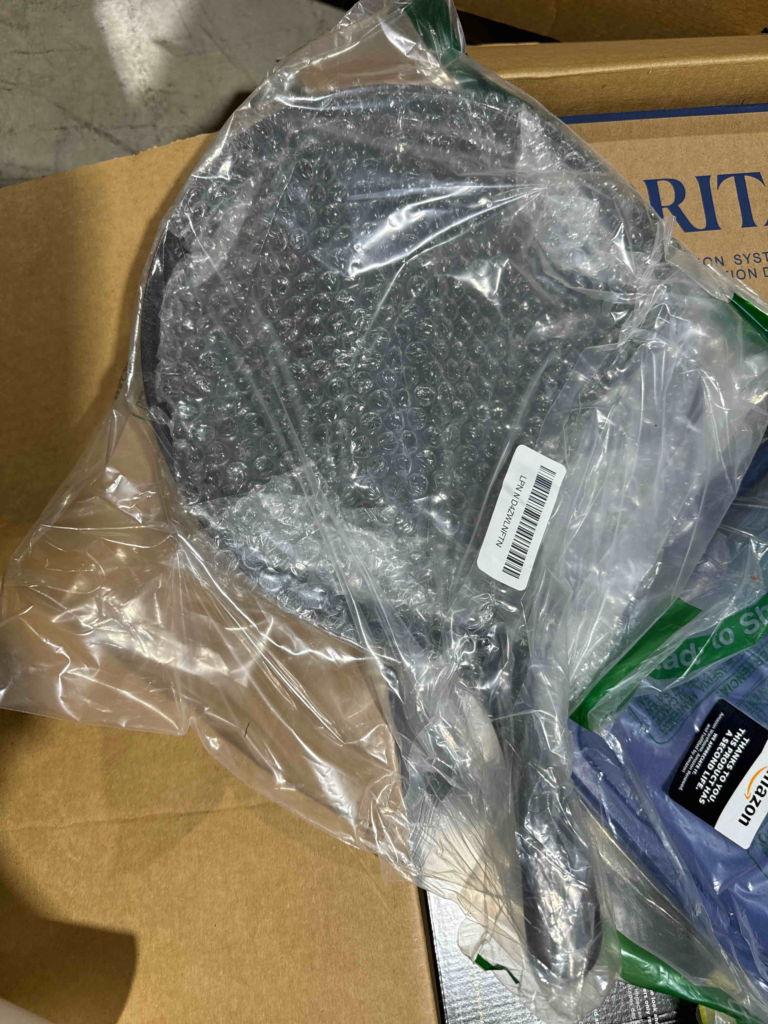 https://s3.amazonaws.com/lotting-images-prod/bidfta/RED6190971_1722024833609.jpeg