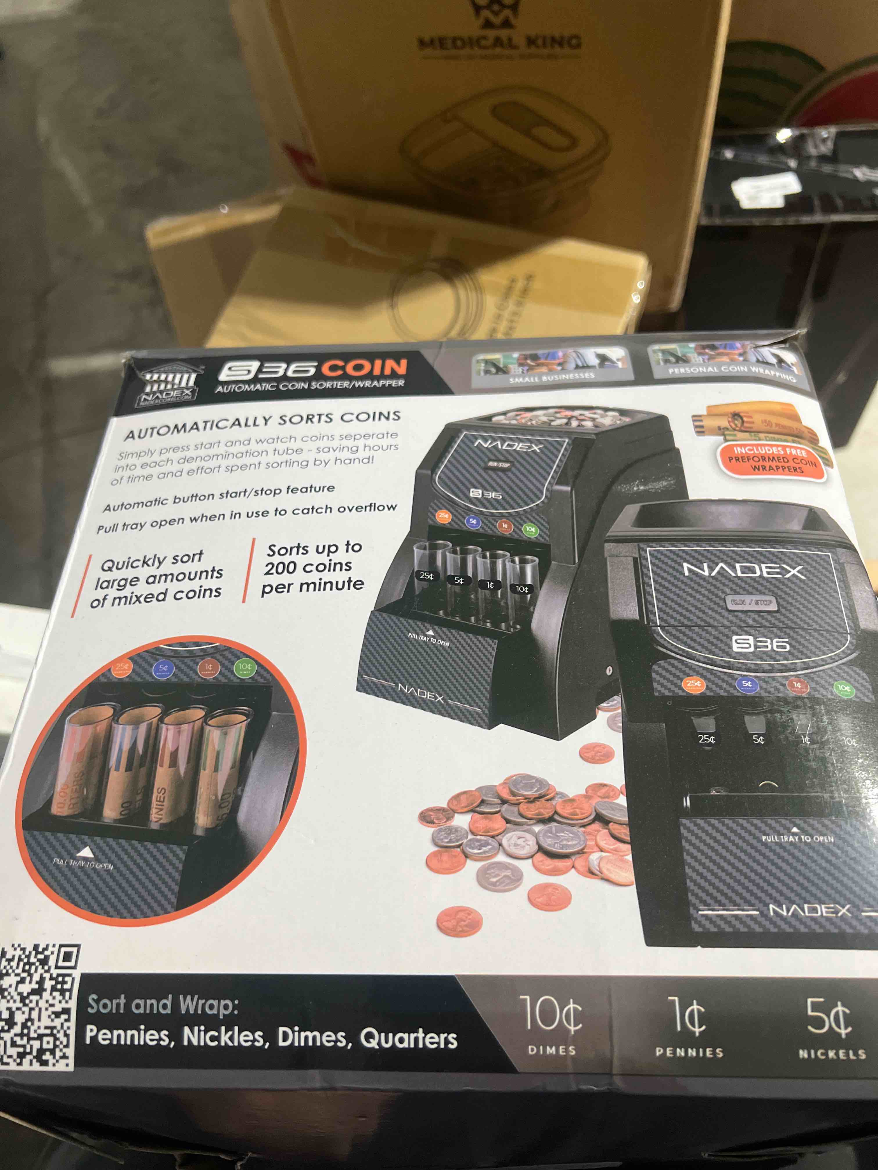 https://s3.amazonaws.com/lotting-images-prod/bidfta/RED6191687_1728316252045.jpeg