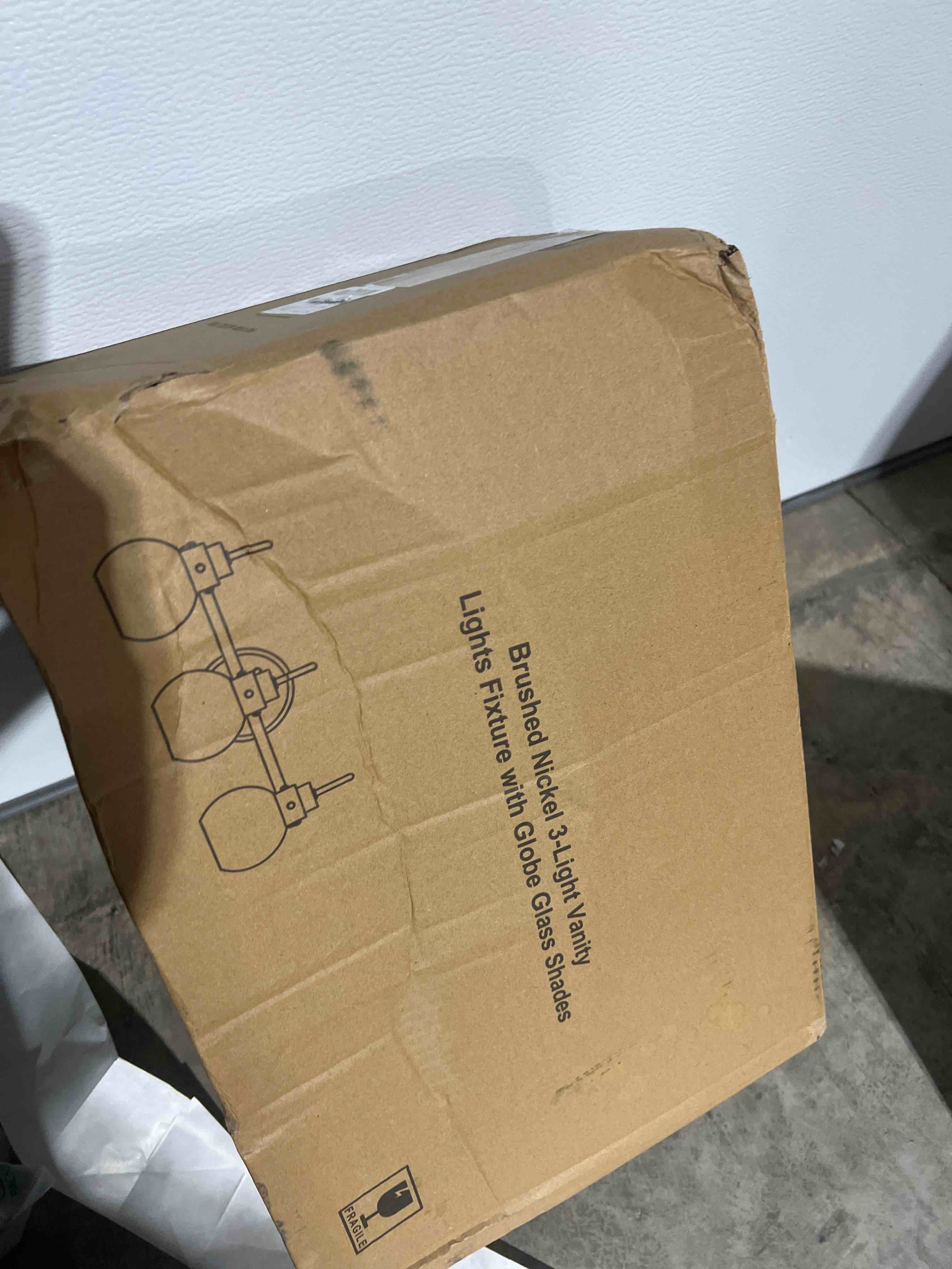 https://s3.amazonaws.com/lotting-images-prod/bidfta/RED6191700_1728317540020.jpeg