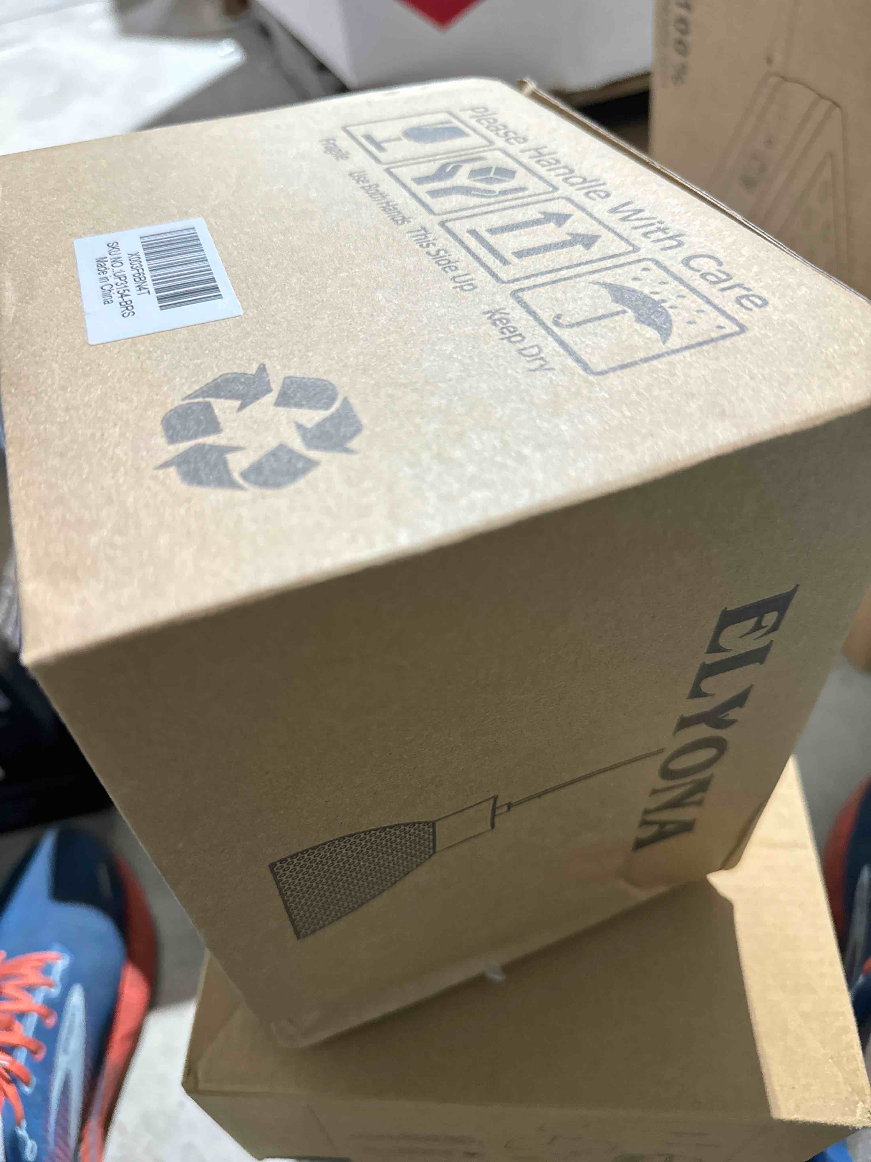 https://s3.amazonaws.com/lotting-images-prod/bidfta/RED6191719_1728504447789.jpeg