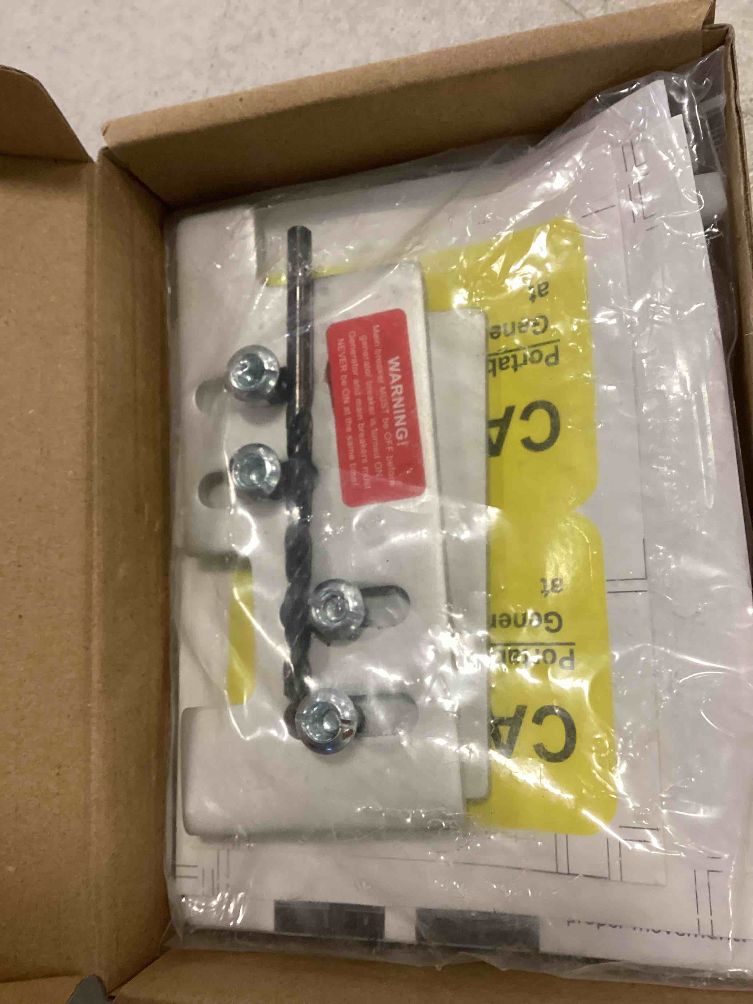 https://s3.amazonaws.com/lotting-images-prod/bidfta/RED6194344_1714049658375.jpeg