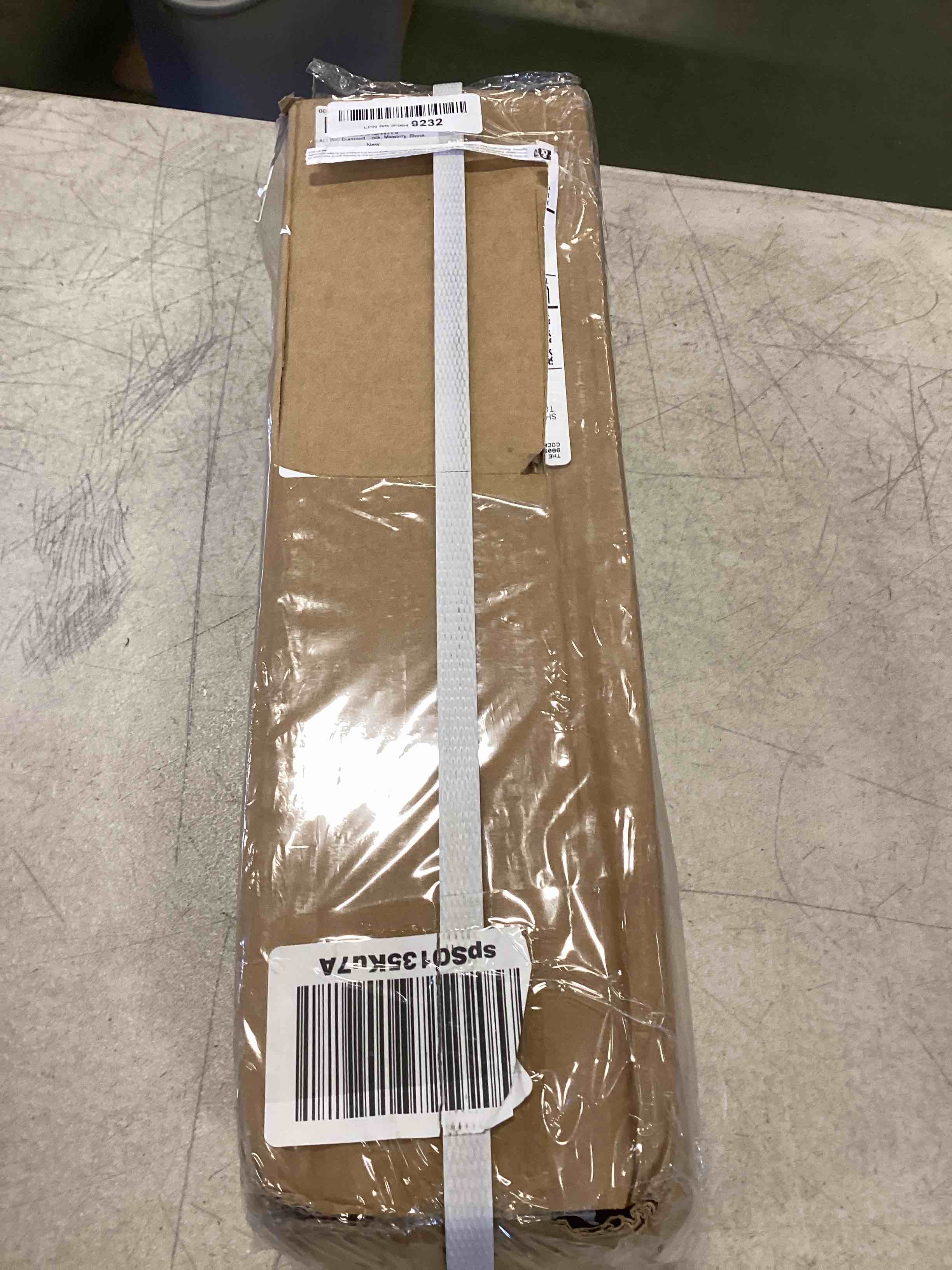 https://s3.amazonaws.com/lotting-images-prod/bidfta/RED6194510_1714070383069.jpeg