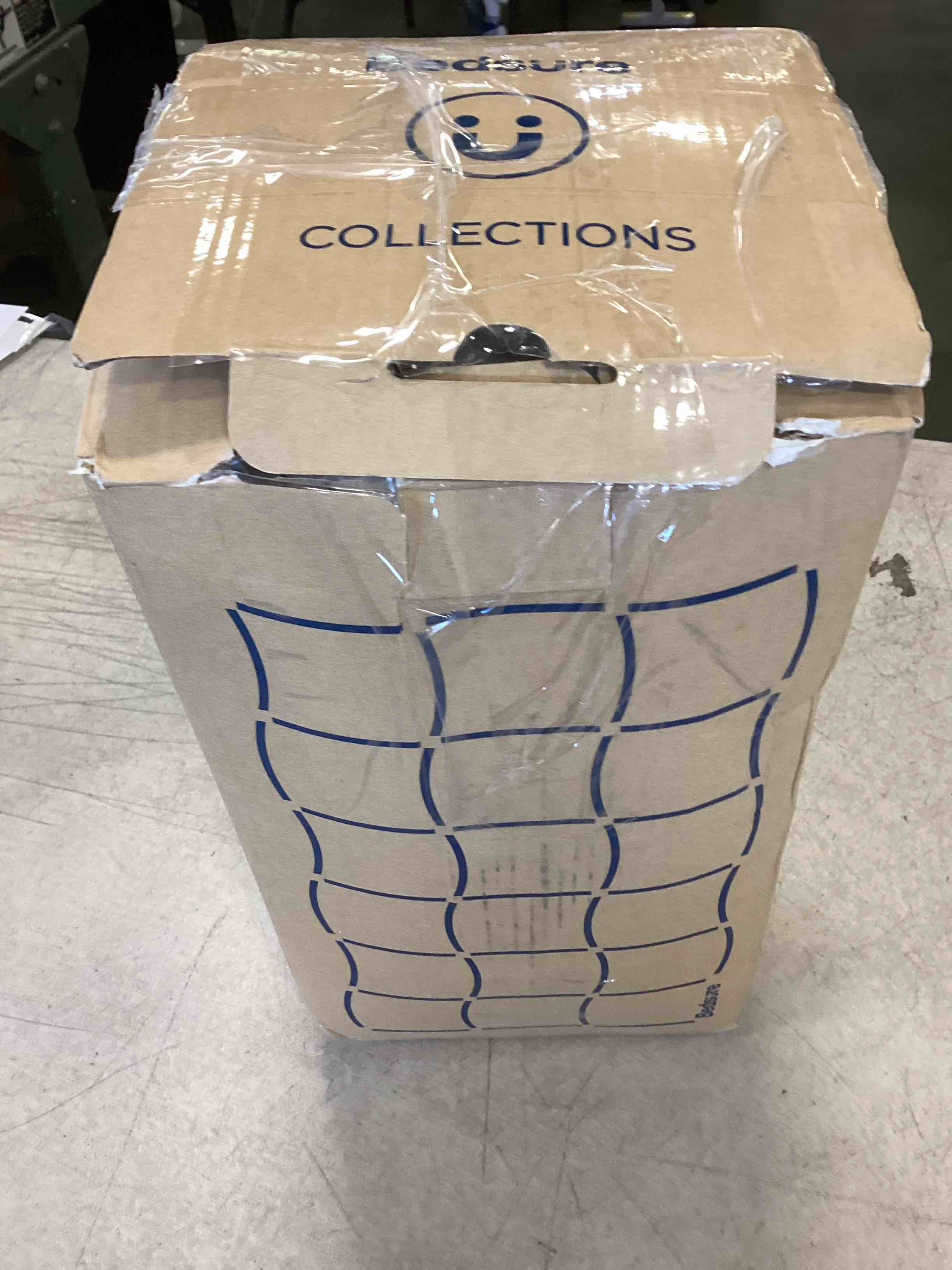 https://s3.amazonaws.com/lotting-images-prod/bidfta/RED6194551_1714075666892.jpeg