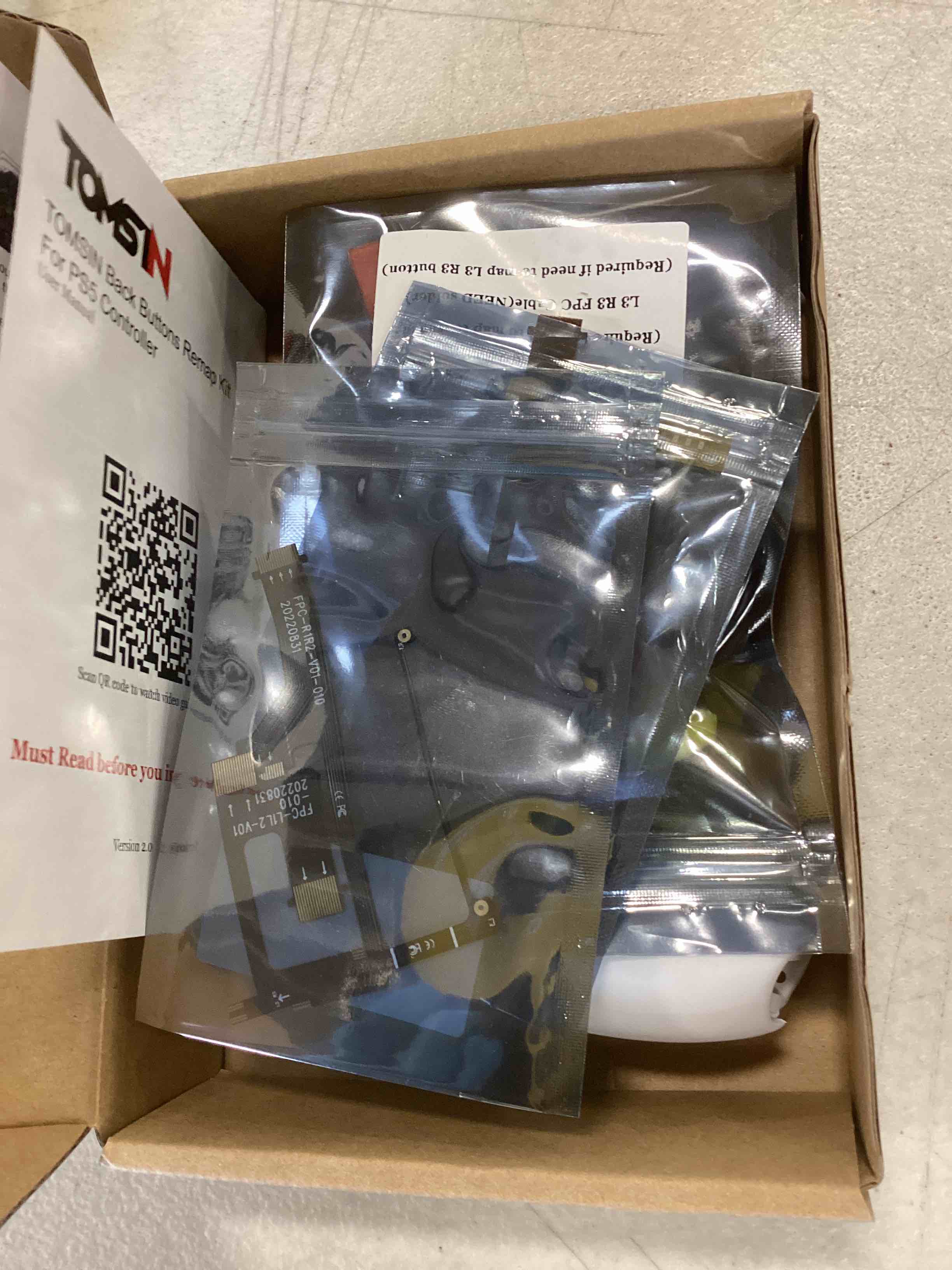 https://s3.amazonaws.com/lotting-images-prod/bidfta/RED6194857_1714153311565.jpeg