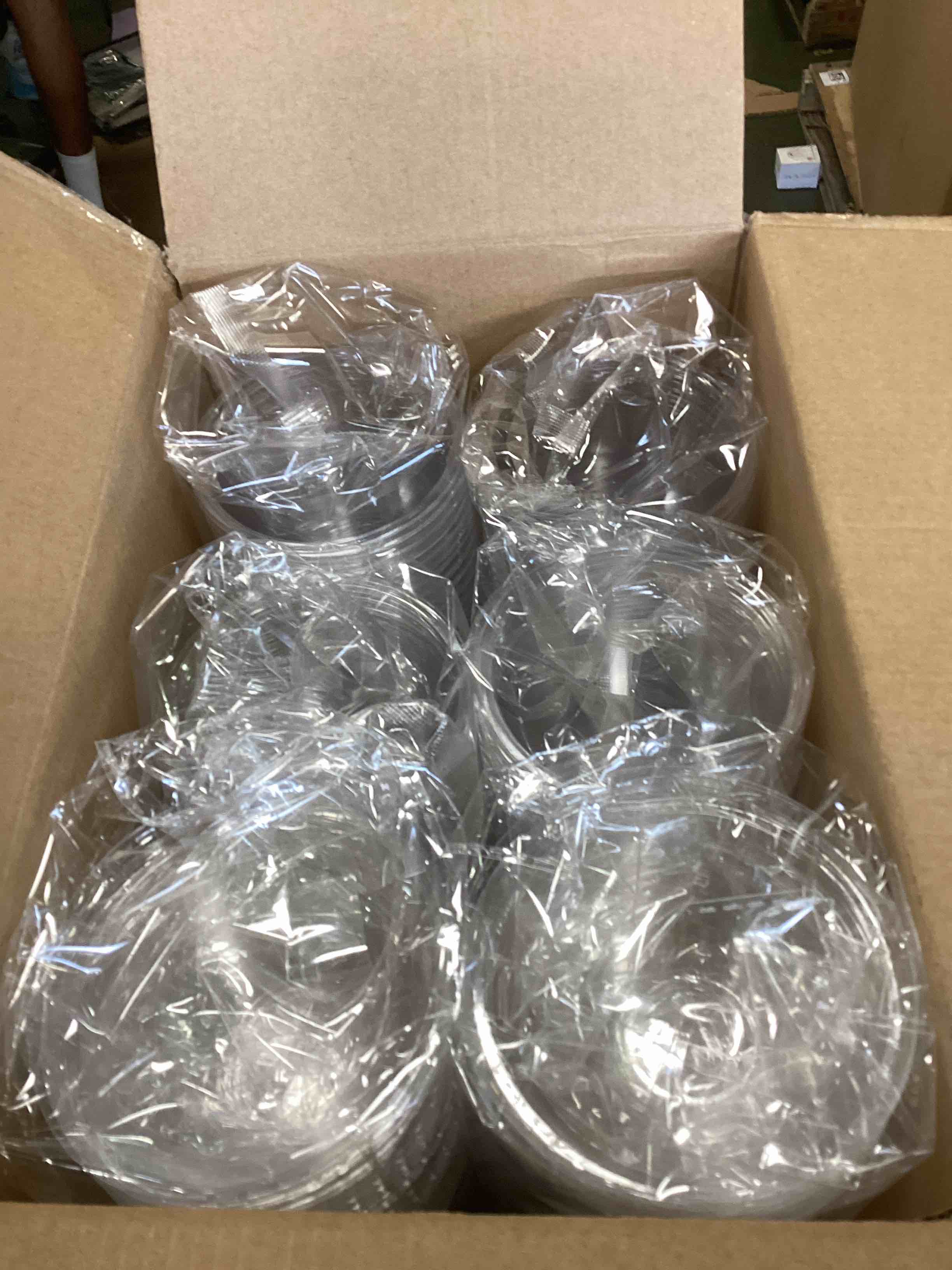 https://s3.amazonaws.com/lotting-images-prod/bidfta/RED6194880_1714155933669.jpeg