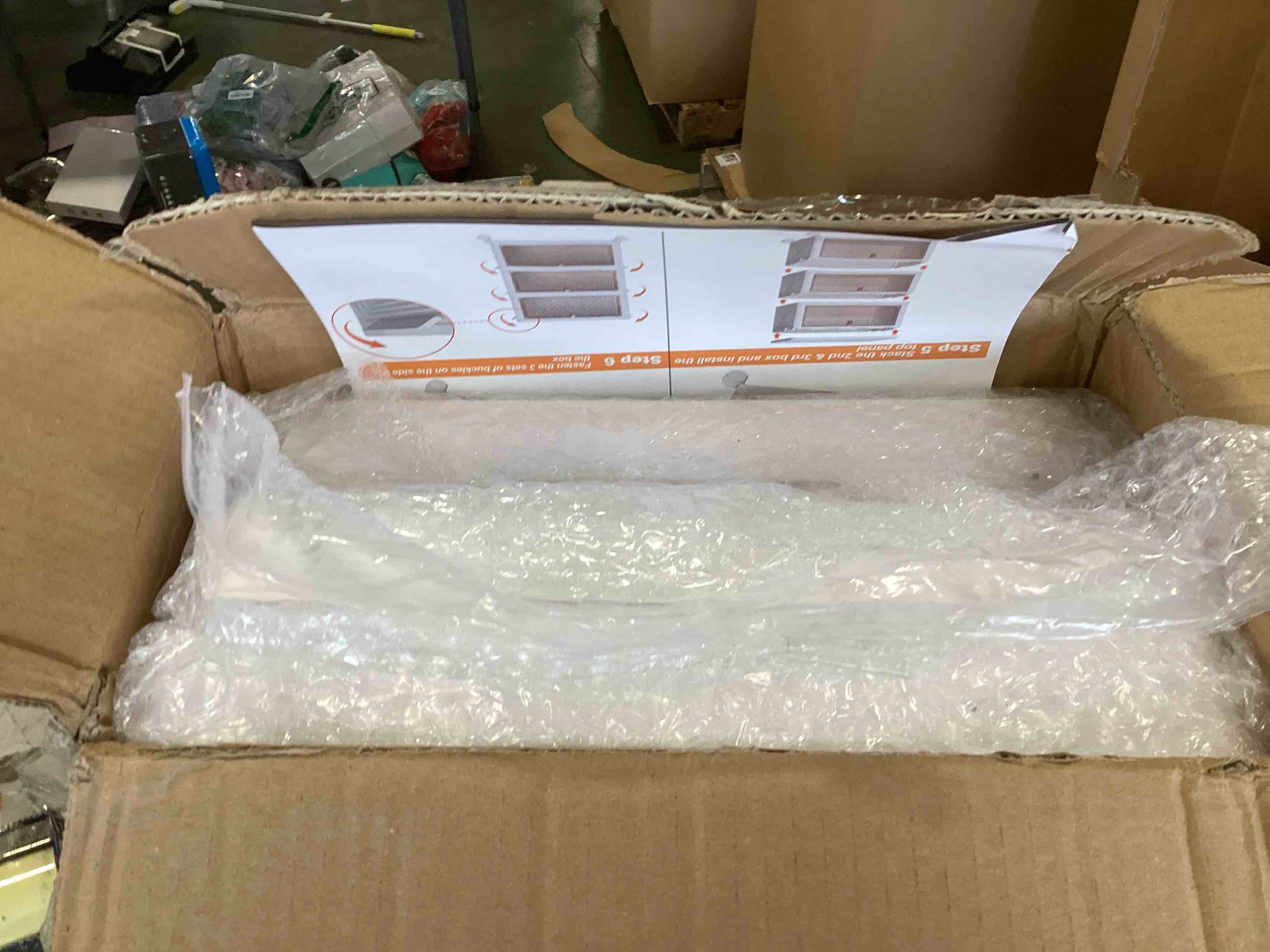 https://s3.amazonaws.com/lotting-images-prod/bidfta/RED6194889_1714156846428.jpeg