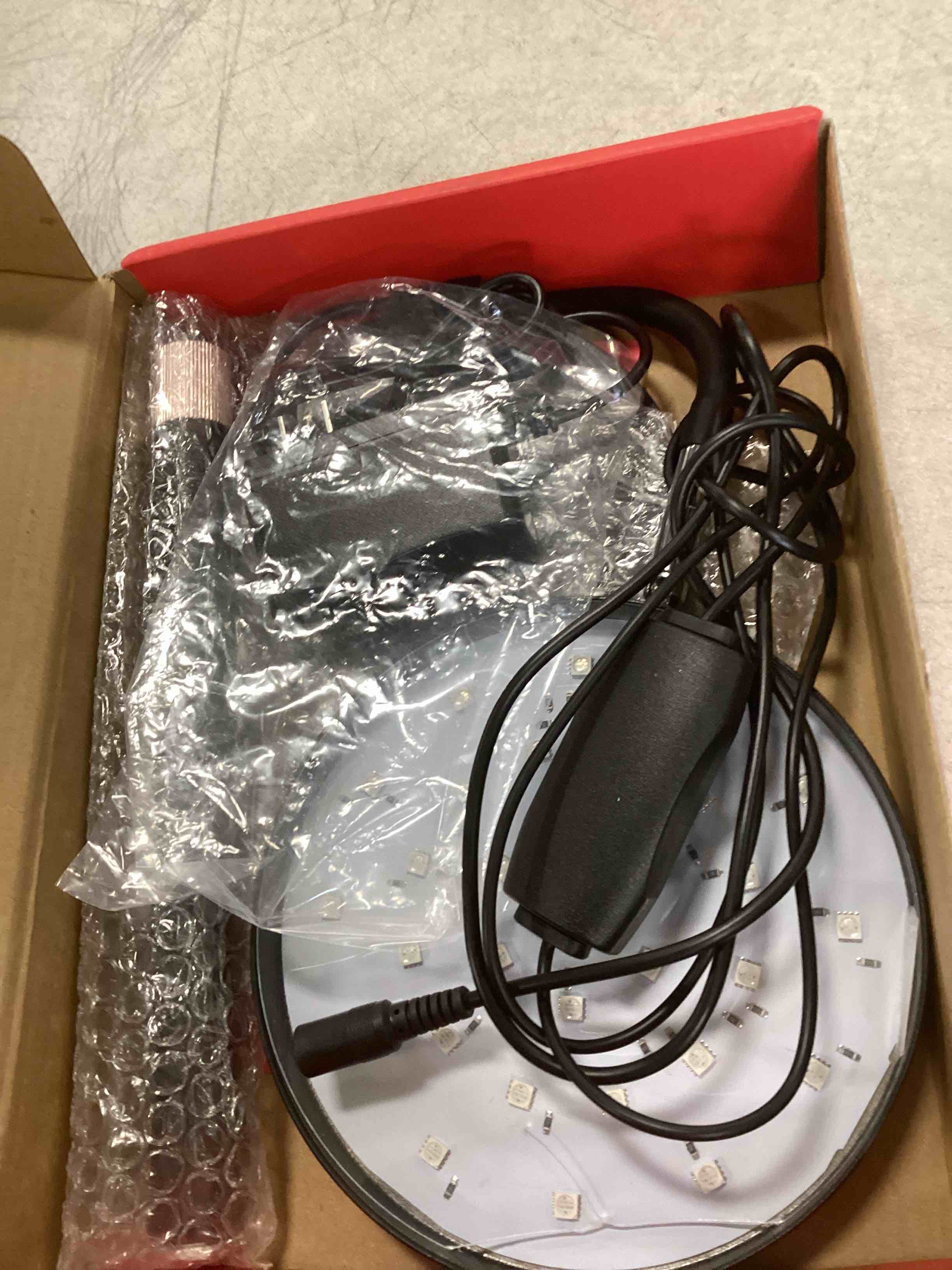 https://s3.amazonaws.com/lotting-images-prod/bidfta/RED6194900_1714157620687.jpeg