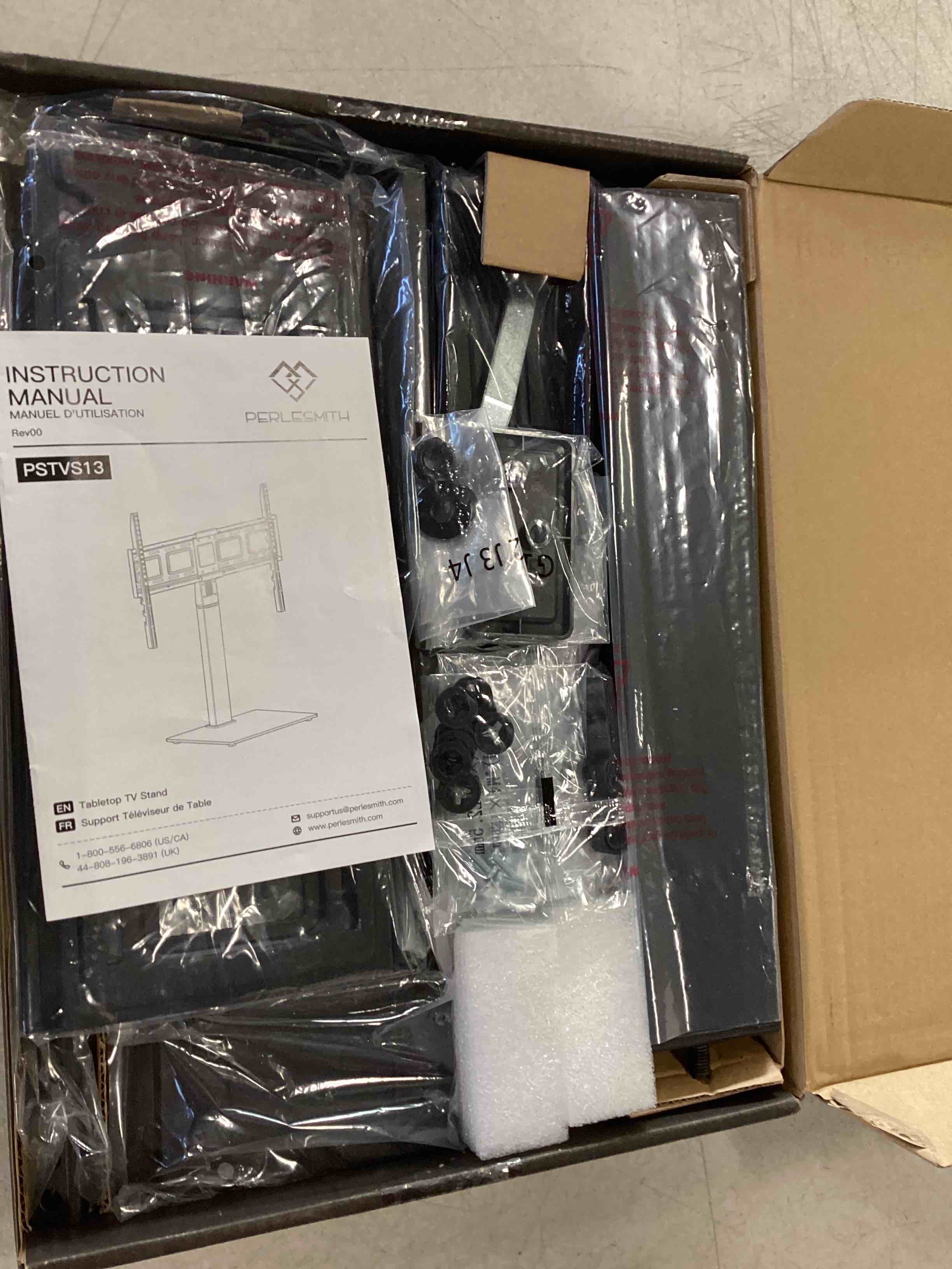 https://s3.amazonaws.com/lotting-images-prod/bidfta/RED6195257_1714391643187.jpeg