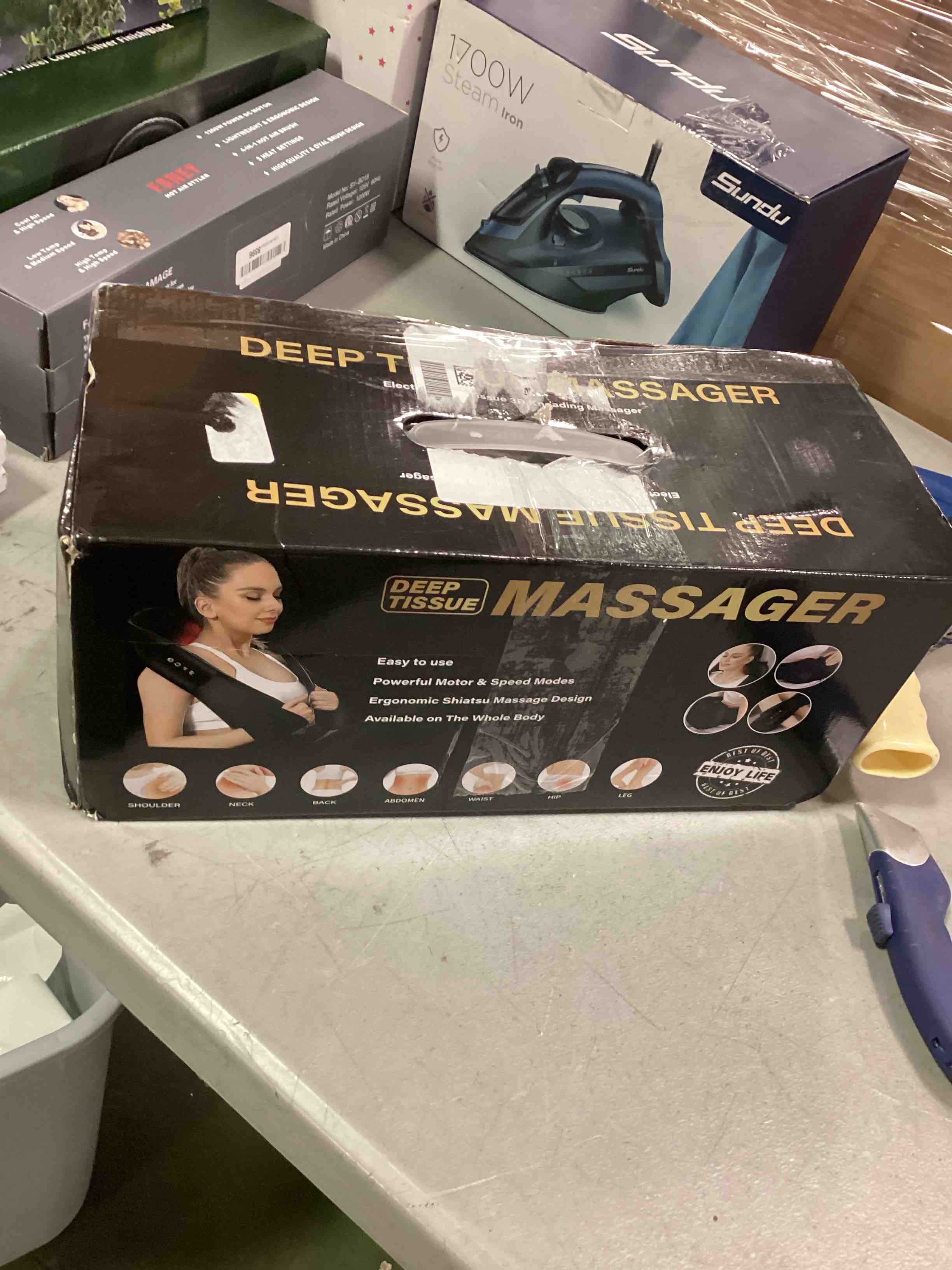 https://s3.amazonaws.com/lotting-images-prod/bidfta/RED6197421_1714576535522.jpeg