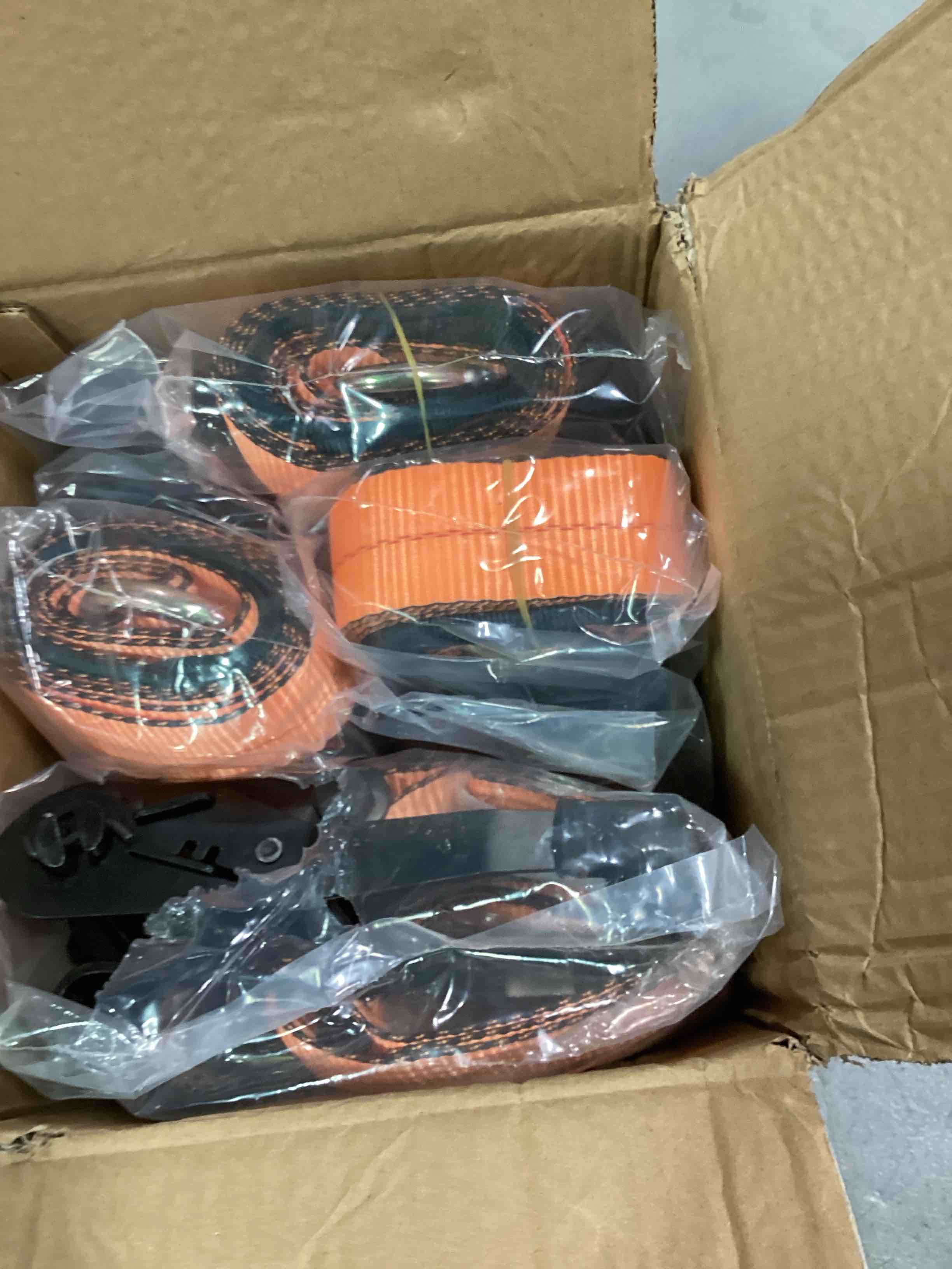https://s3.amazonaws.com/lotting-images-prod/bidfta/RED6198257_1715023447367.jpeg