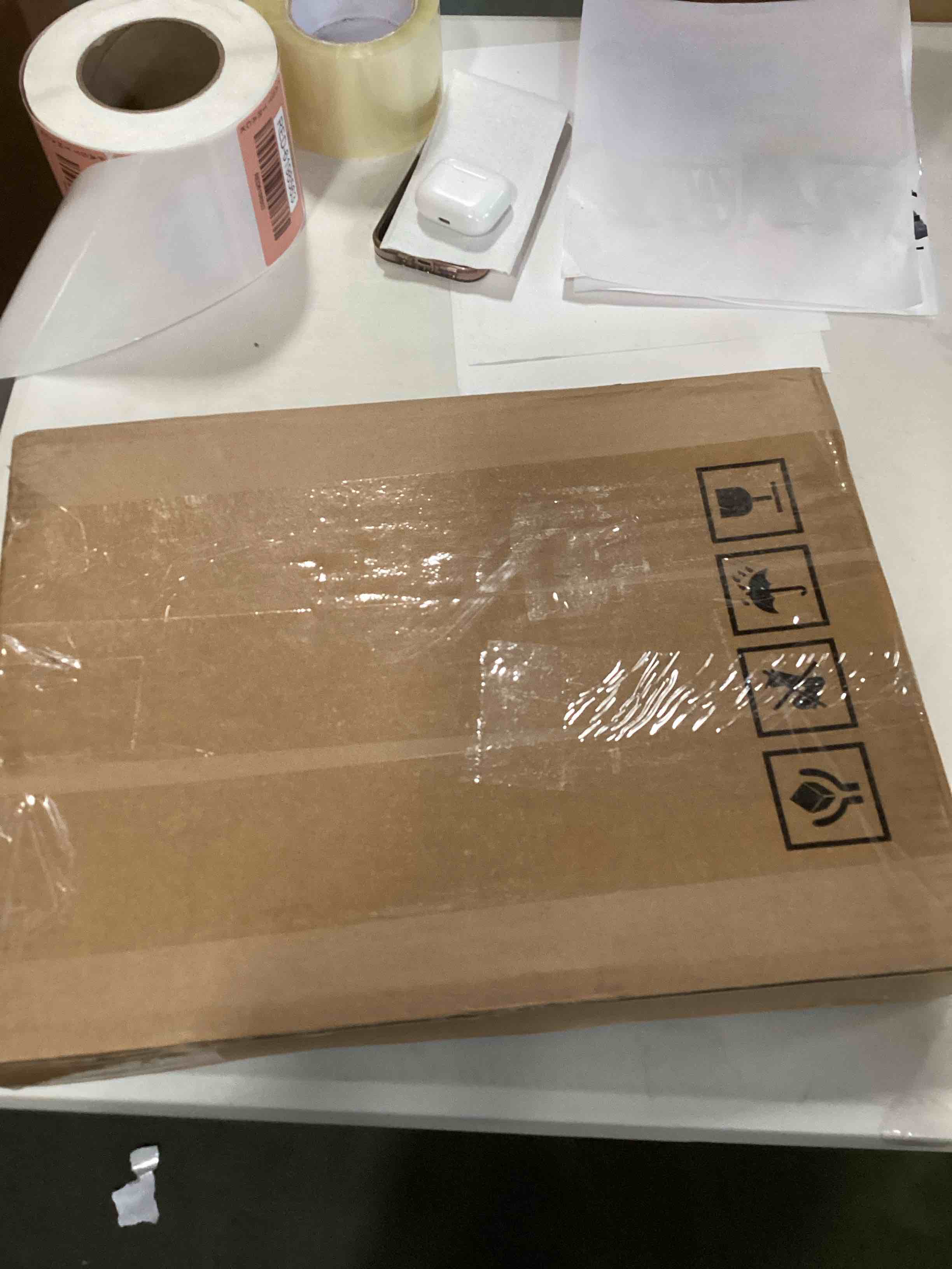 https://s3.amazonaws.com/lotting-images-prod/bidfta/RED6198563_1714411885132.jpeg