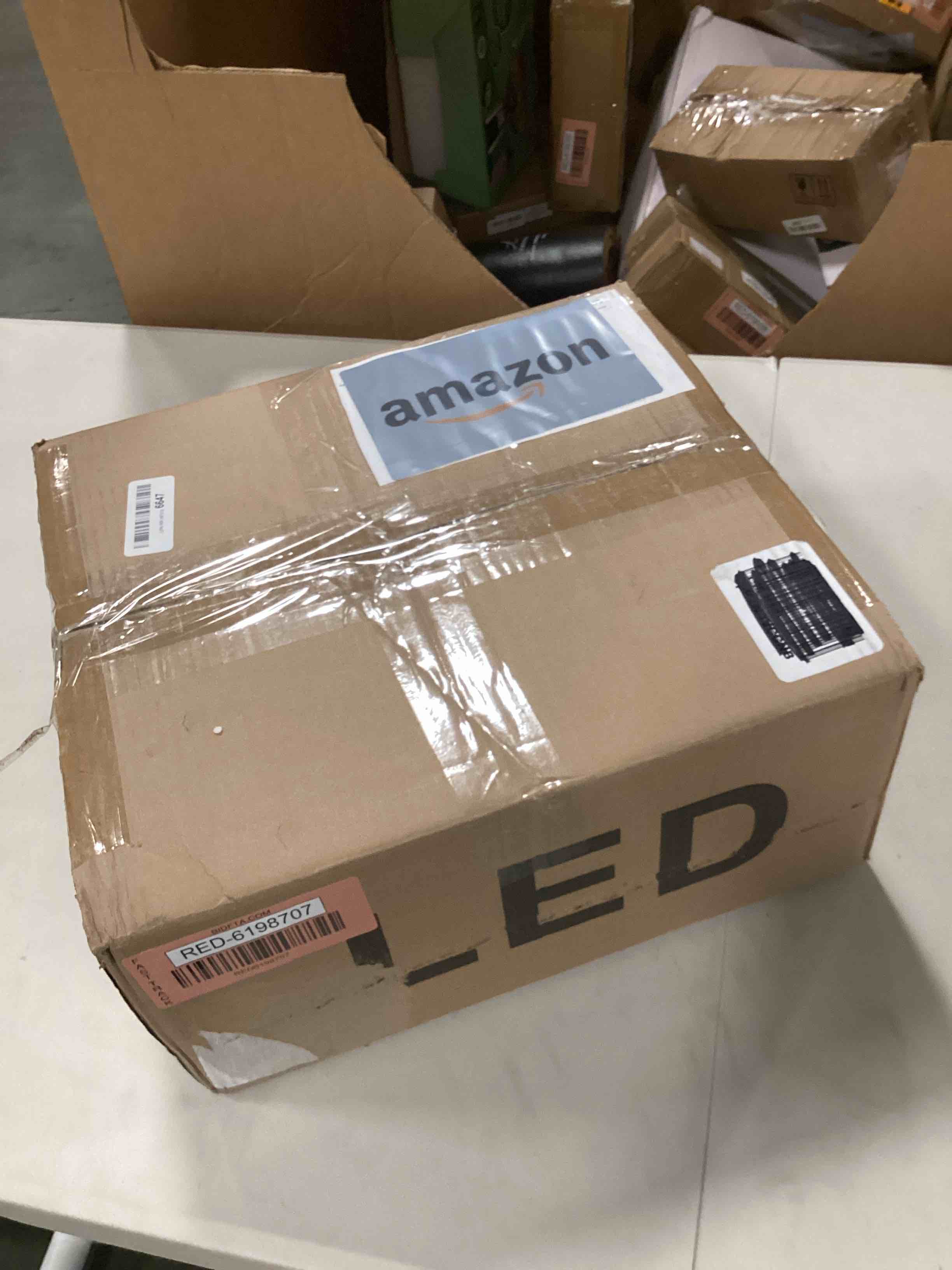https://s3.amazonaws.com/lotting-images-prod/bidfta/RED6198707_1714653094688.jpeg