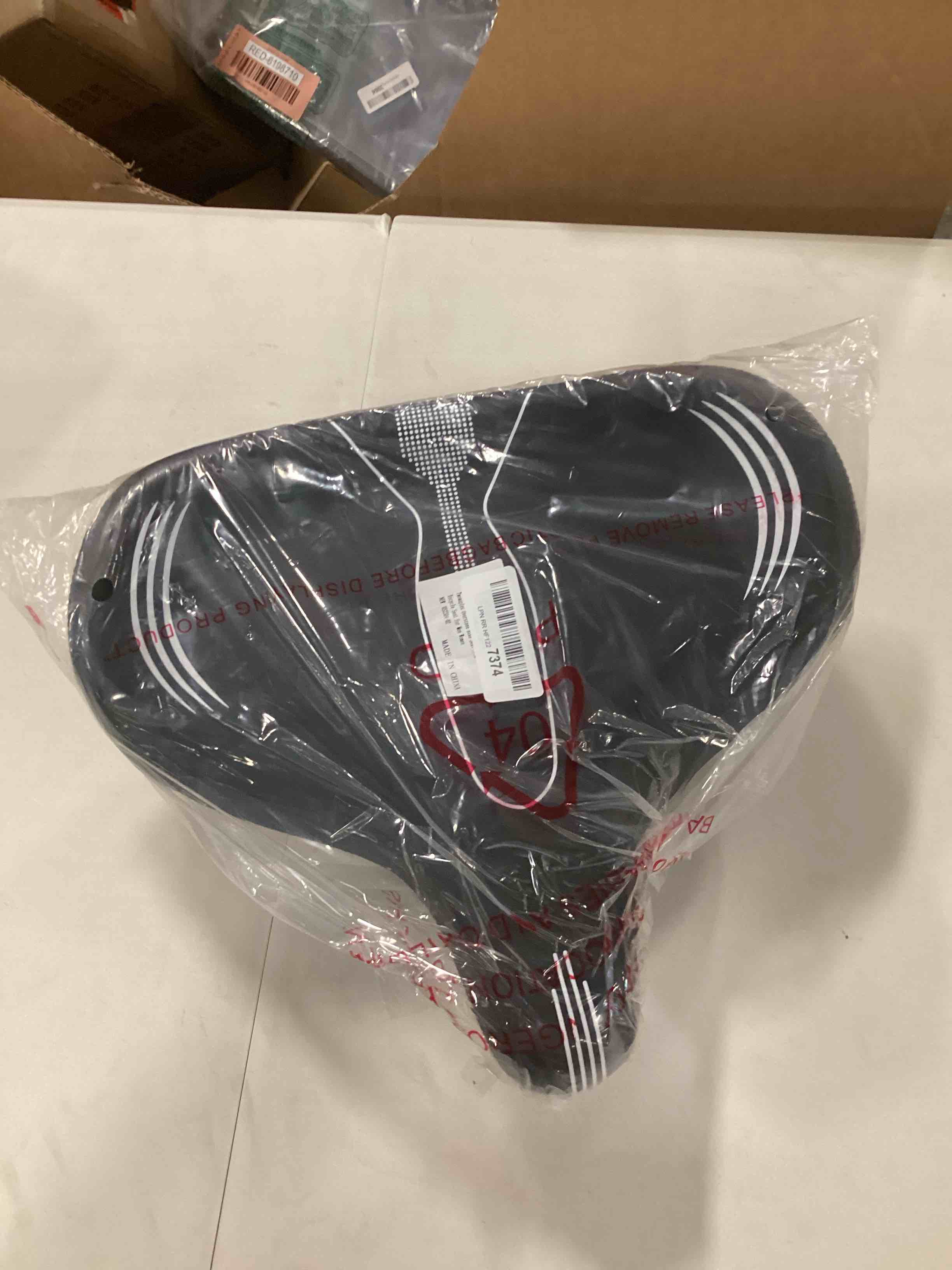 https://s3.amazonaws.com/lotting-images-prod/bidfta/RED6198712_1714653319220.jpeg