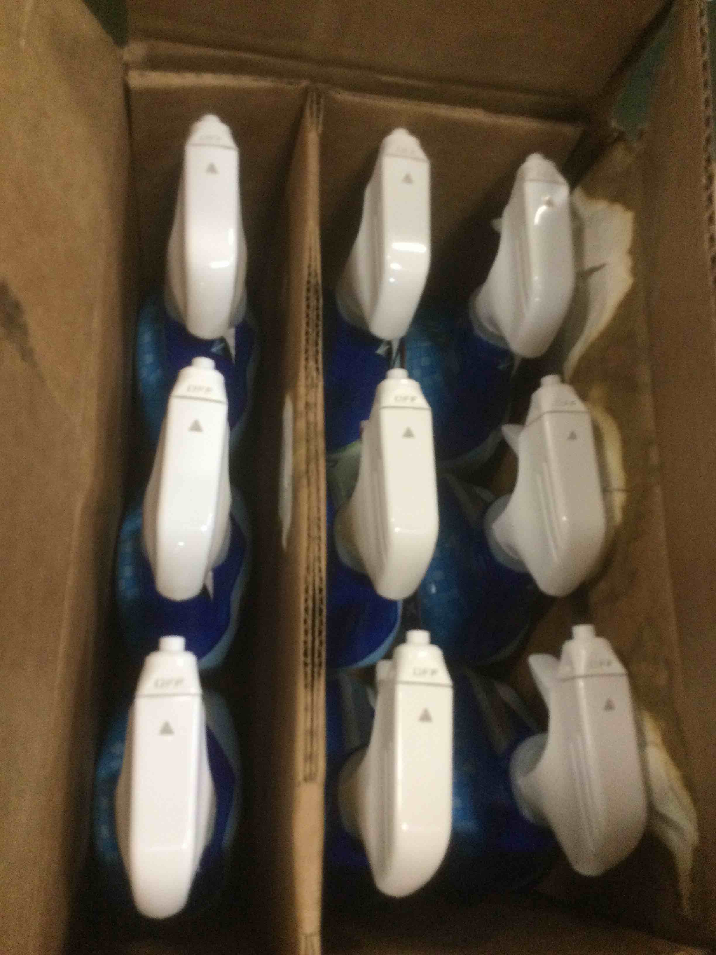 https://s3.amazonaws.com/lotting-images-prod/bidfta/RED6198802_1715182465141.jpeg
