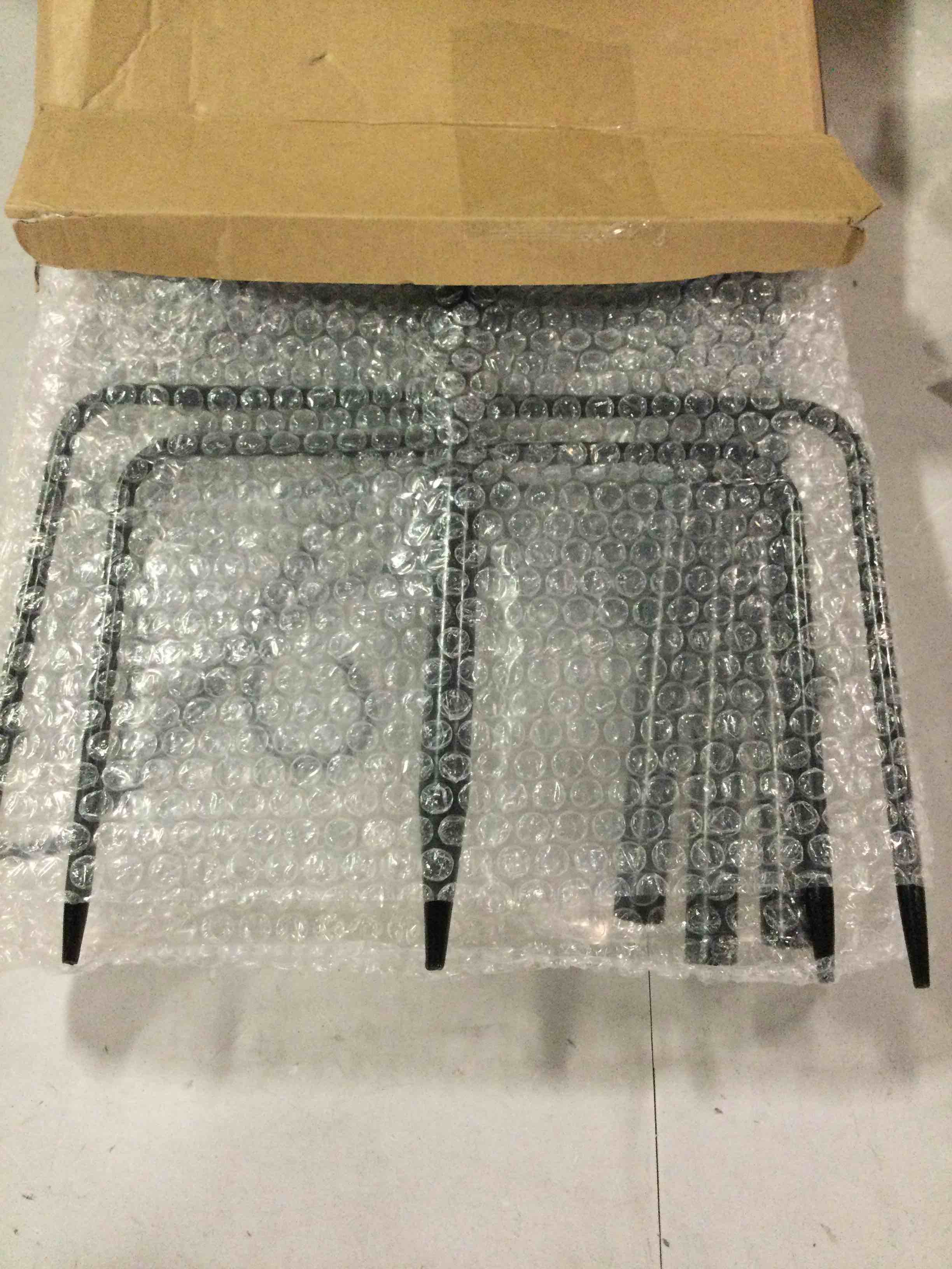 https://s3.amazonaws.com/lotting-images-prod/bidfta/RED6198997_1715787697171.jpeg