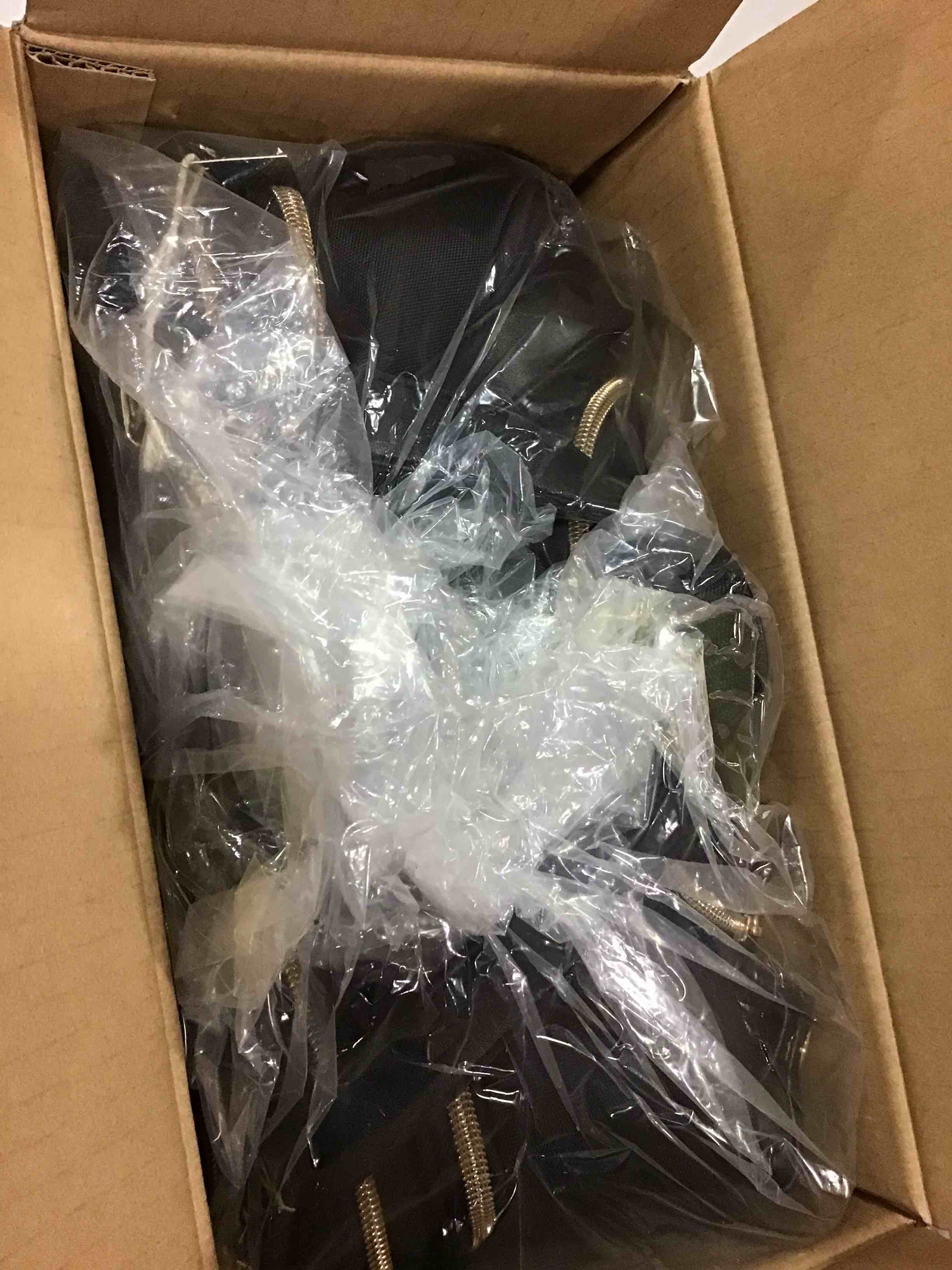 https://s3.amazonaws.com/lotting-images-prod/bidfta/RED6199477_1715954081995.jpeg