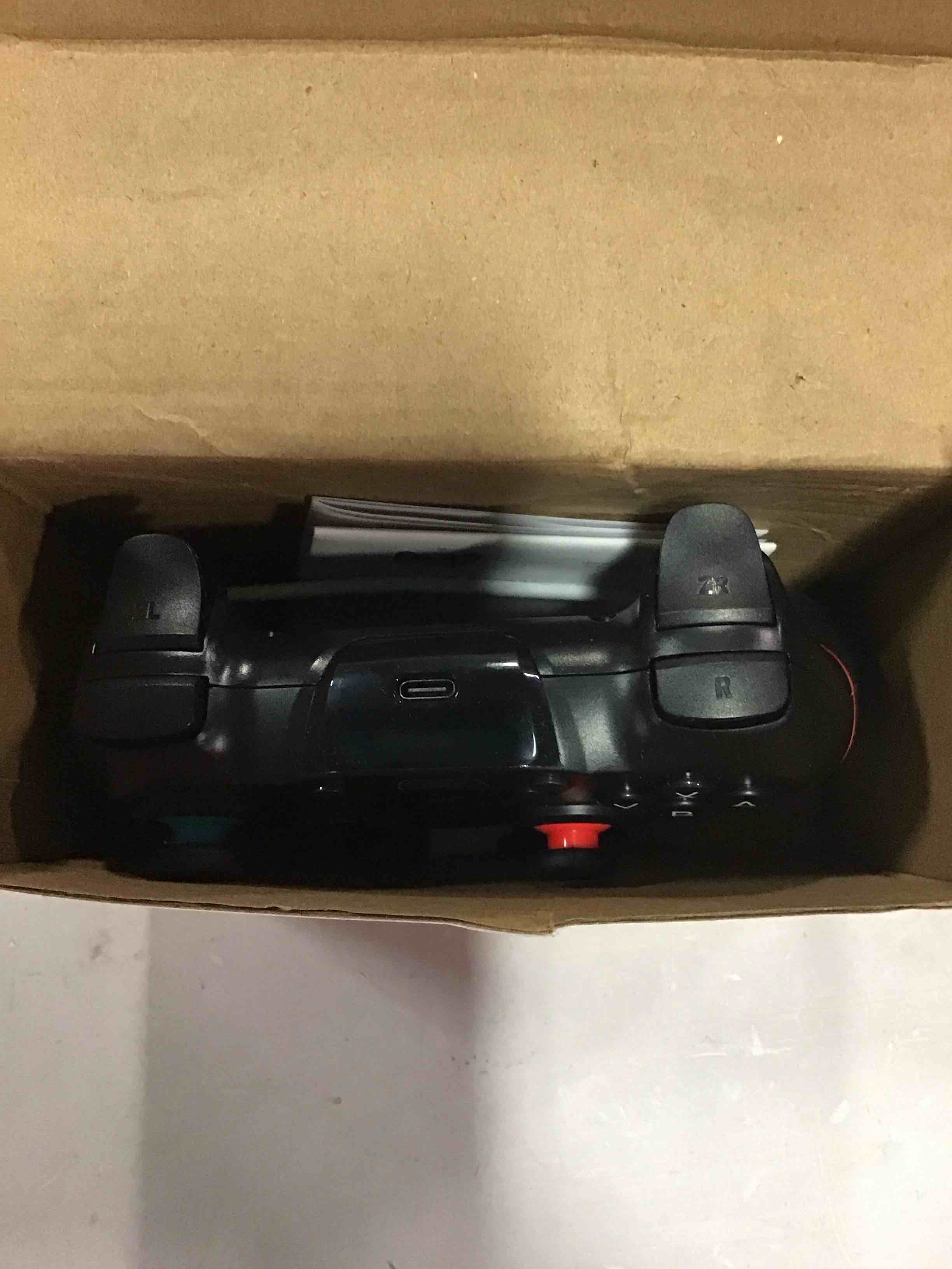 https://s3.amazonaws.com/lotting-images-prod/bidfta/RED6199582_1715970330566.jpeg