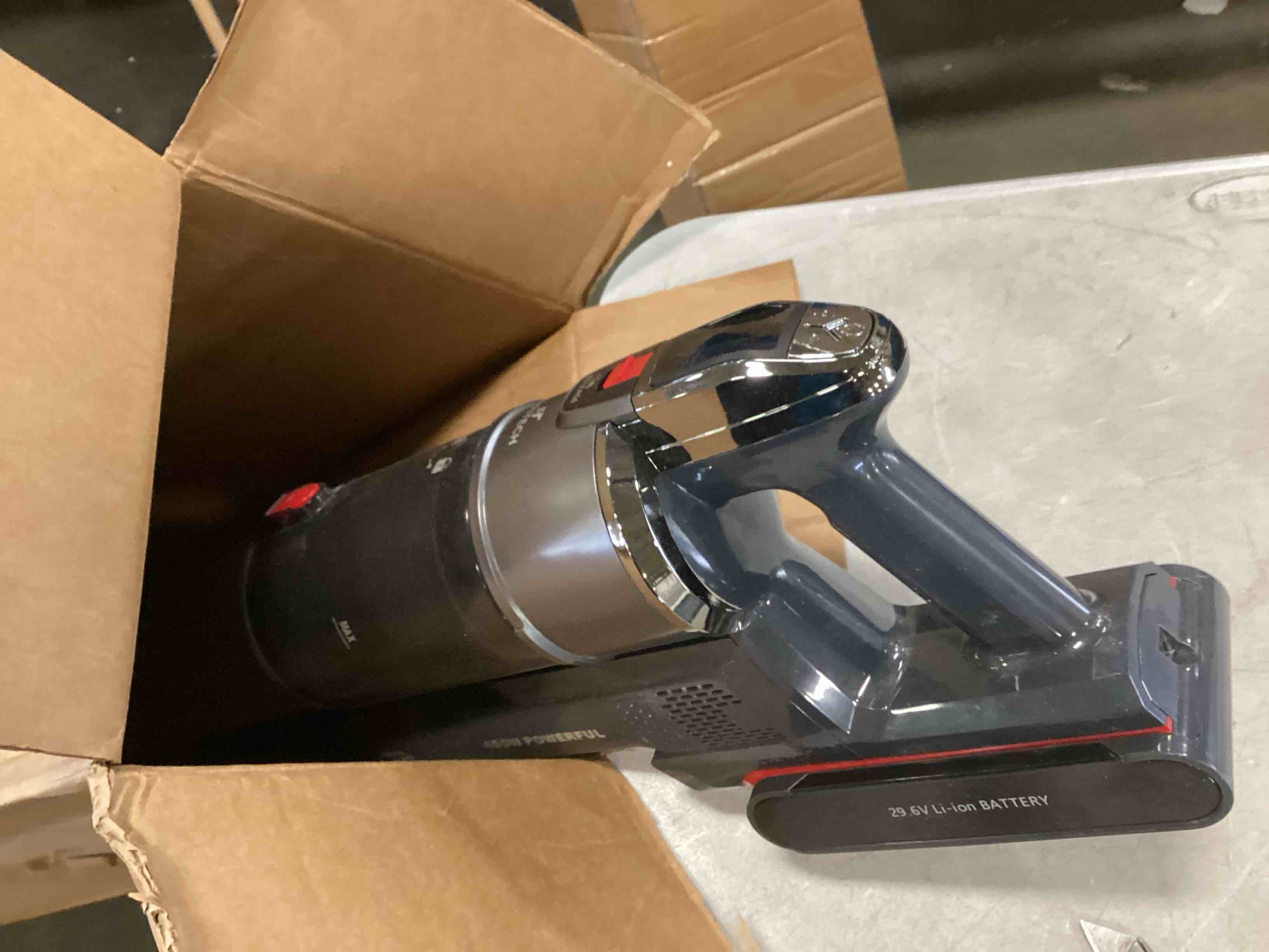 https://s3.amazonaws.com/lotting-images-prod/bidfta/RED6200280_1711723596265.jpeg