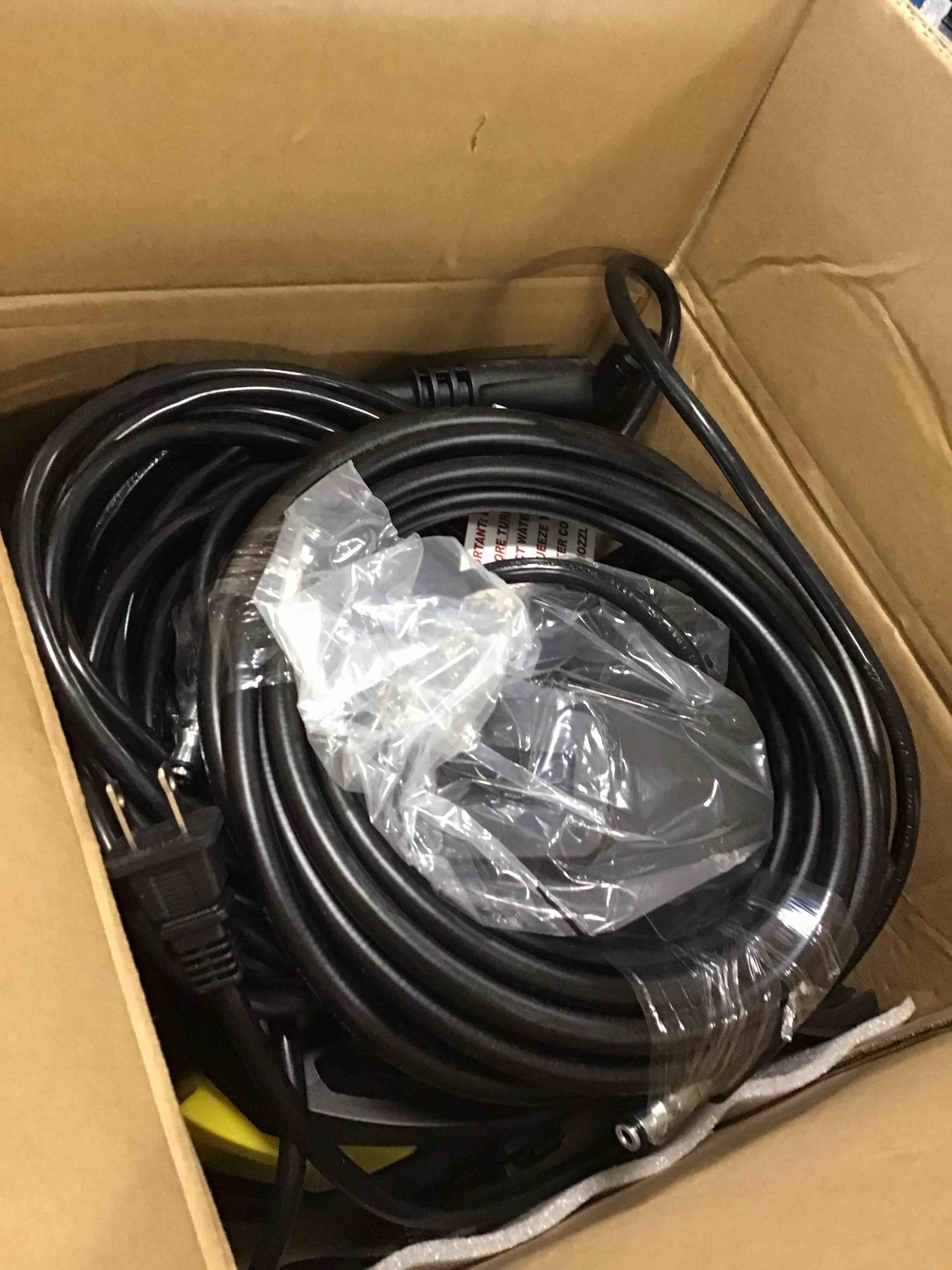 https://s3.amazonaws.com/lotting-images-prod/bidfta/RED6200468_1711742520487.jpeg