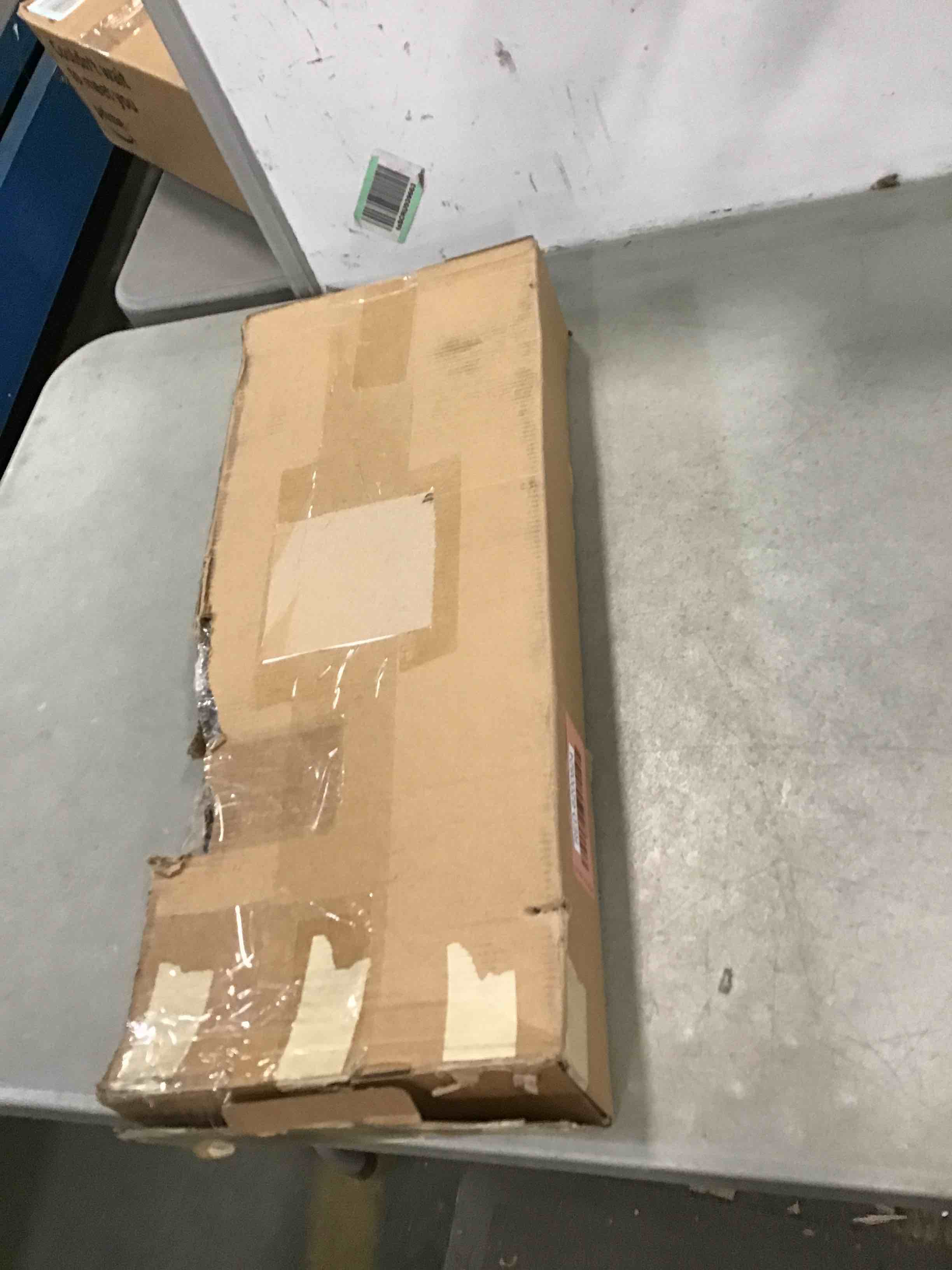 https://s3.amazonaws.com/lotting-images-prod/bidfta/RED6200824_1712414679990.jpeg