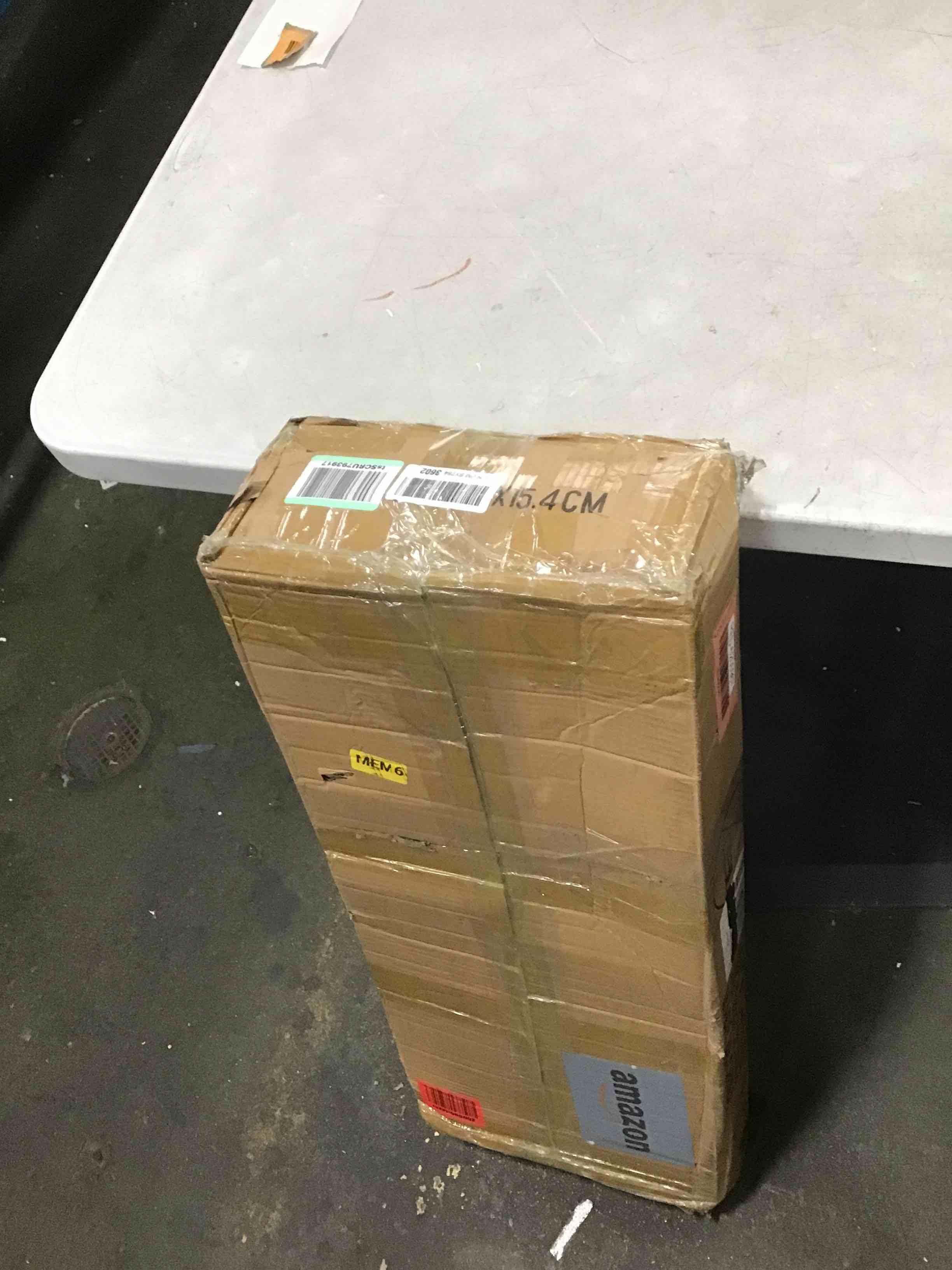 https://s3.amazonaws.com/lotting-images-prod/bidfta/RED6200967_1712576785901.jpeg