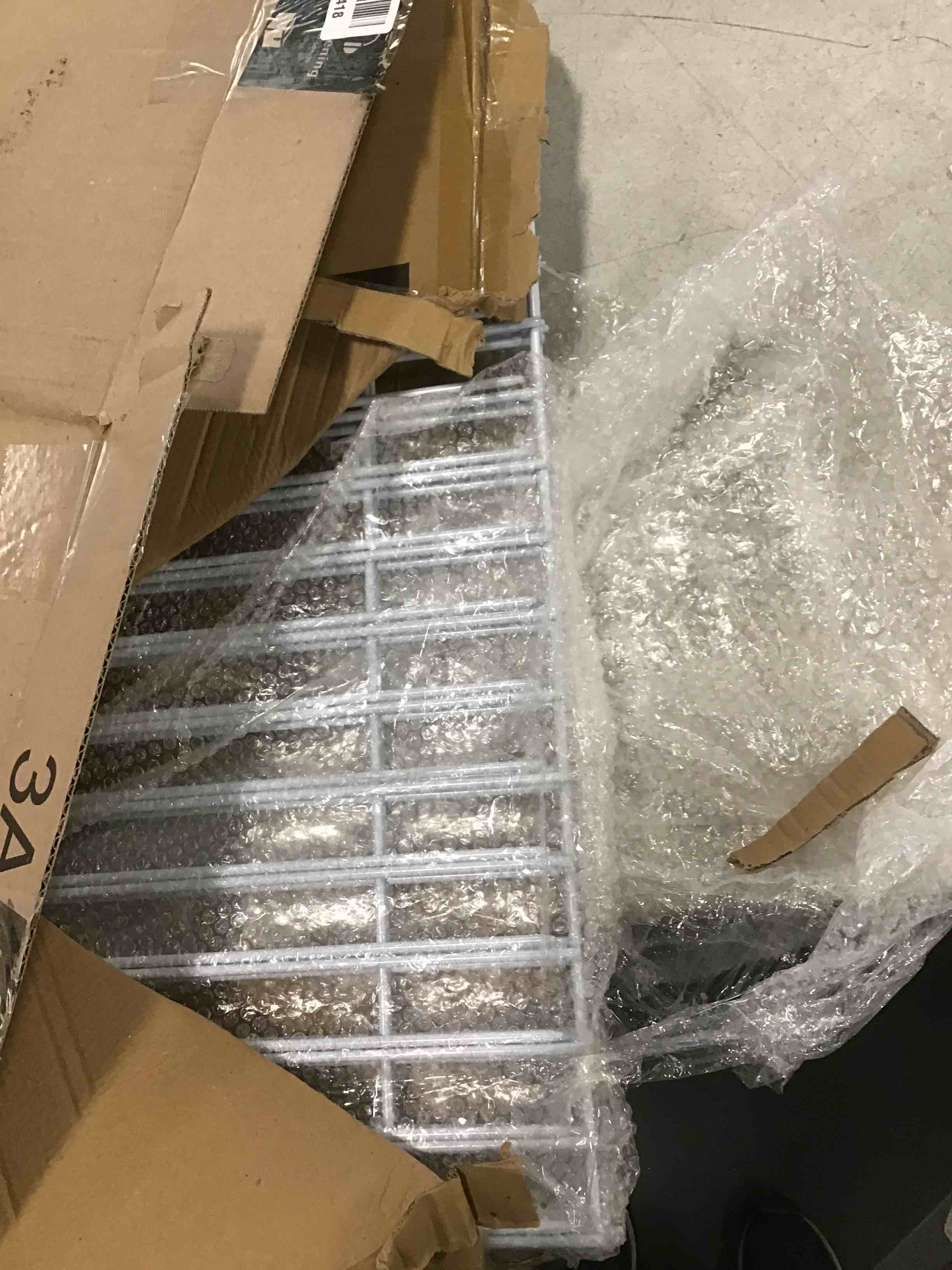 https://s3.amazonaws.com/lotting-images-prod/bidfta/RED6200993_1712579526857.jpeg