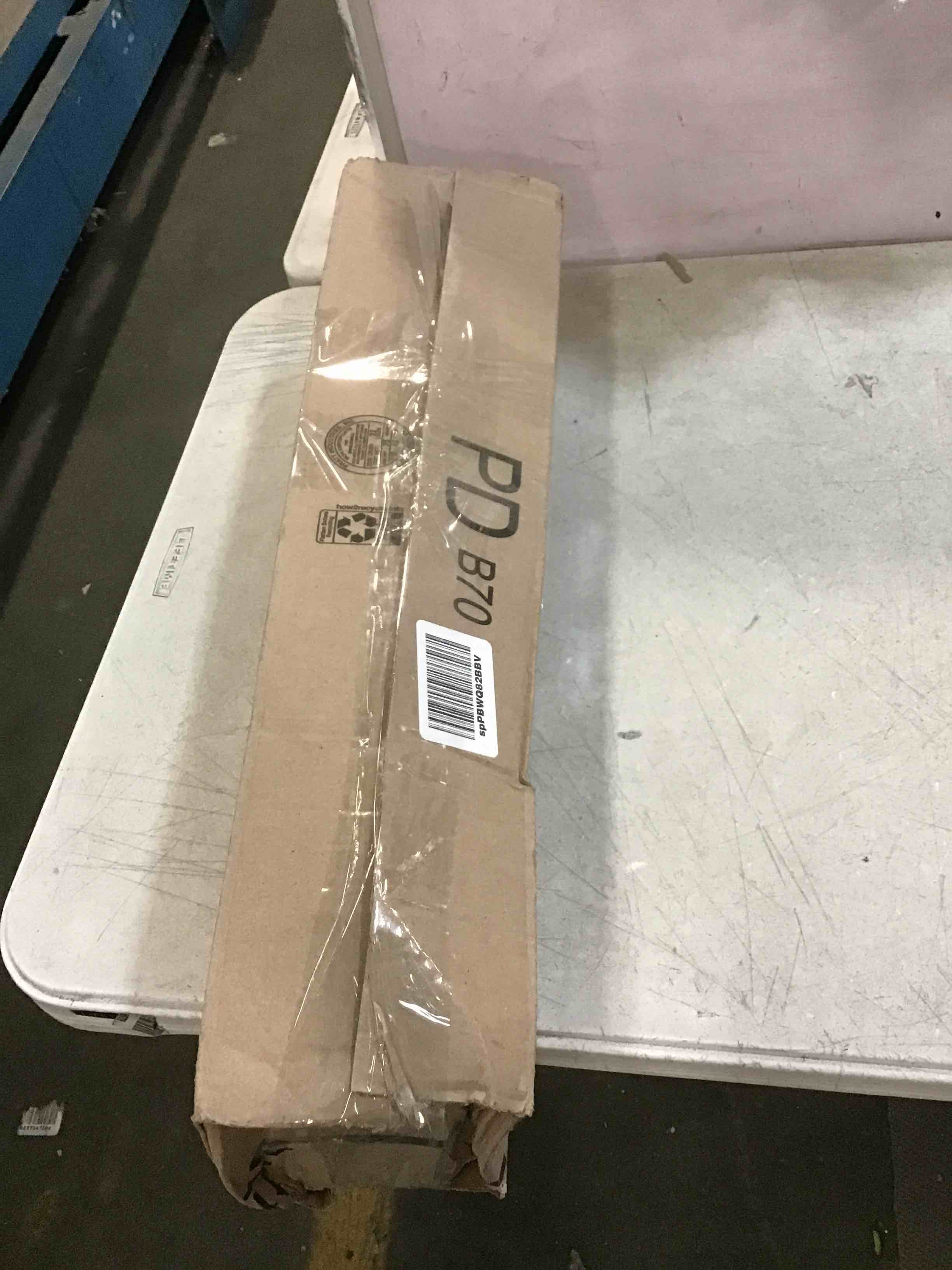 https://s3.amazonaws.com/lotting-images-prod/bidfta/RED6201384_1712680312864.jpeg