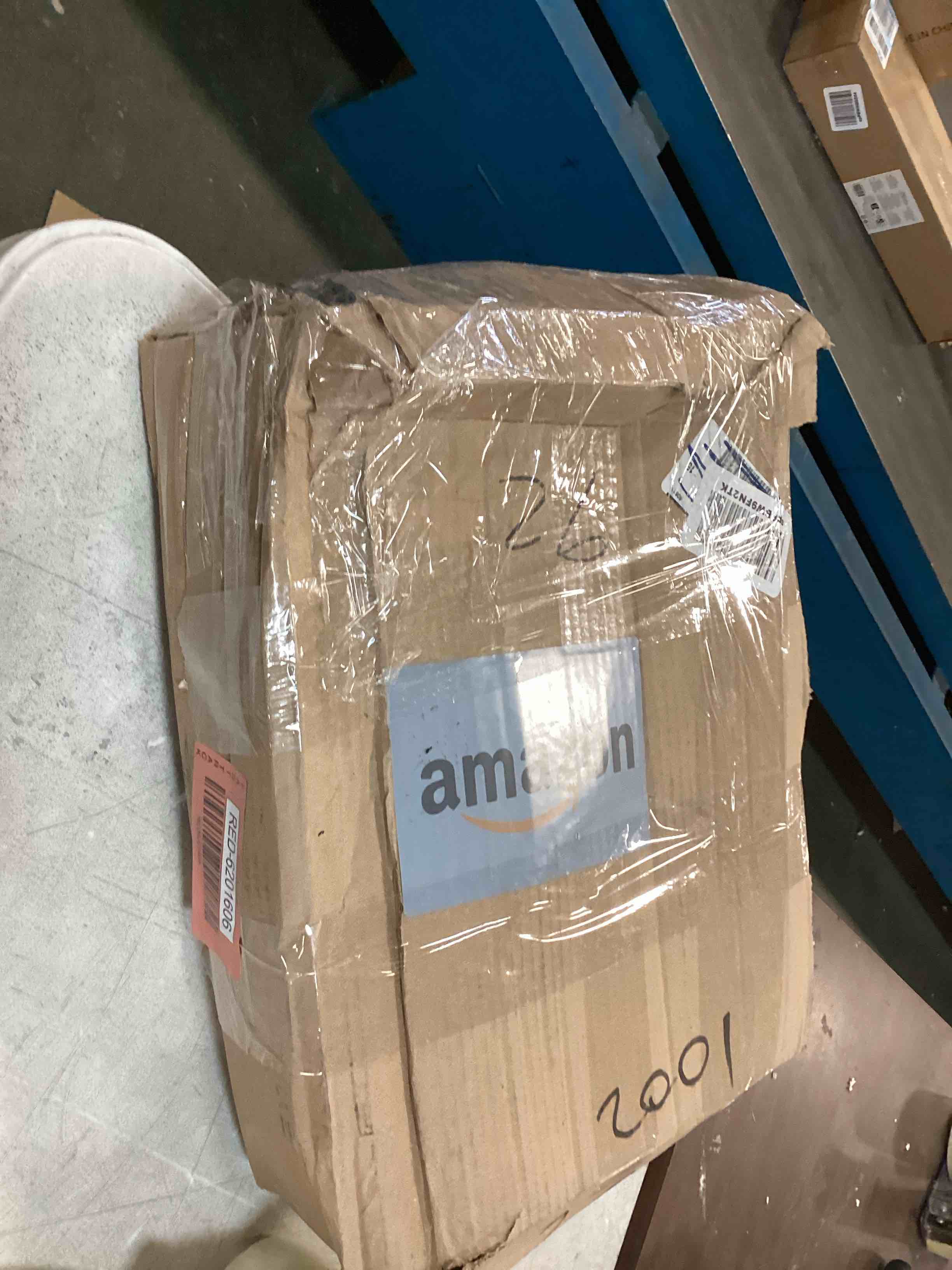 https://s3.amazonaws.com/lotting-images-prod/bidfta/RED6201606_1712070121448.jpeg