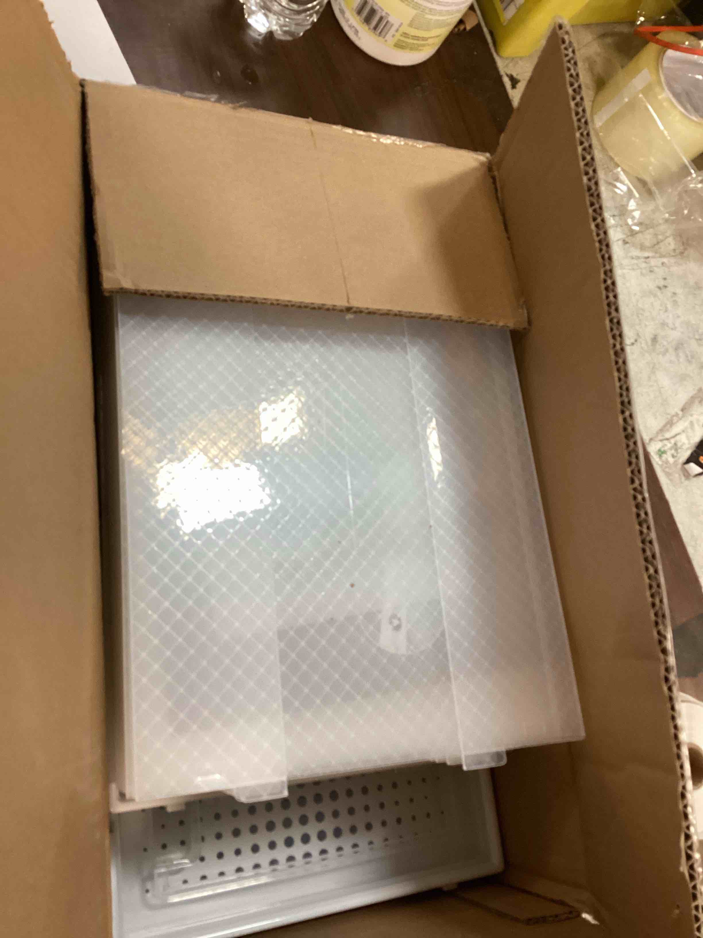 https://s3.amazonaws.com/lotting-images-prod/bidfta/RED6201788_1712152145372.jpeg