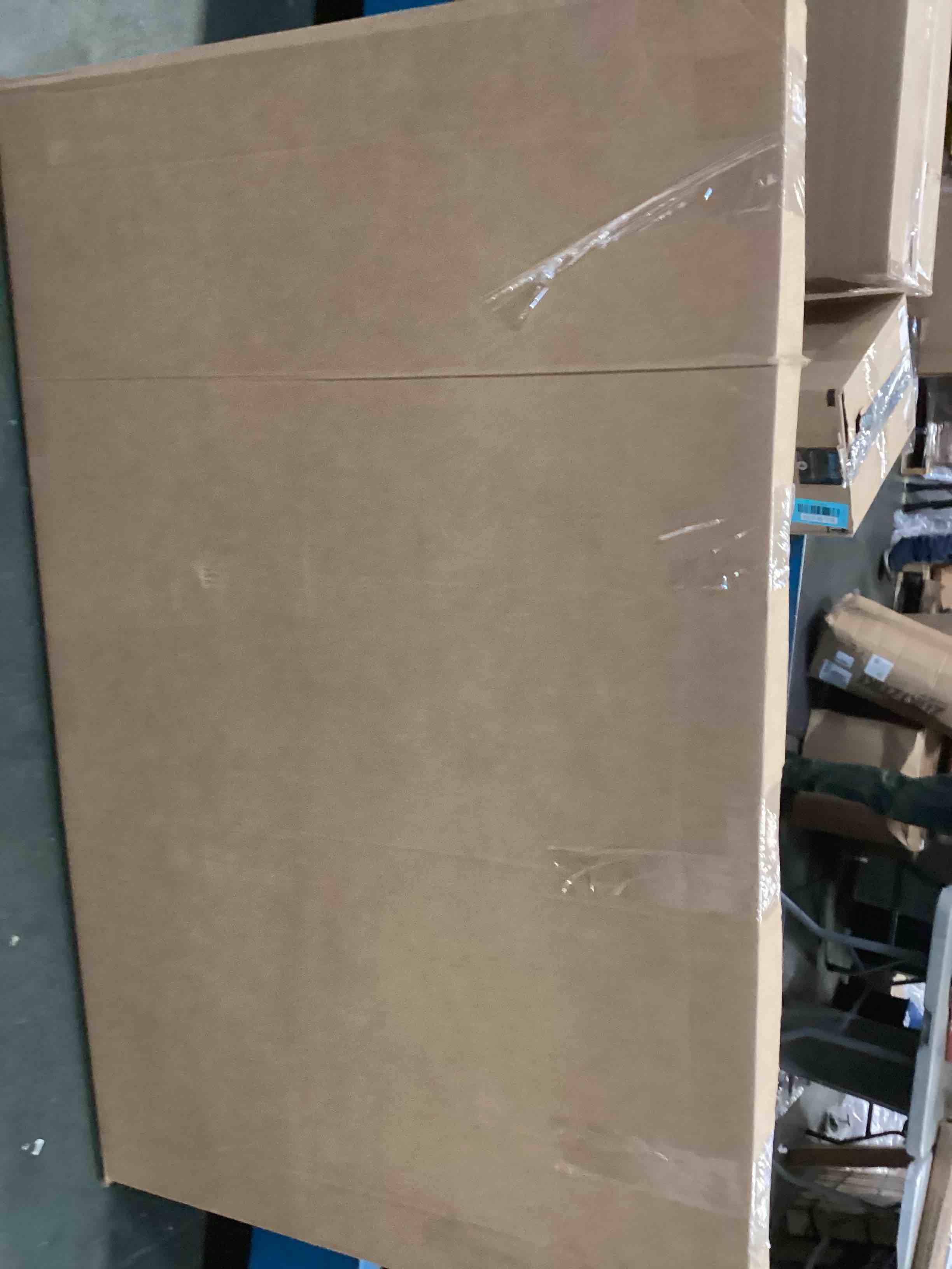 https://s3.amazonaws.com/lotting-images-prod/bidfta/RED6201951_1712233789215.jpeg