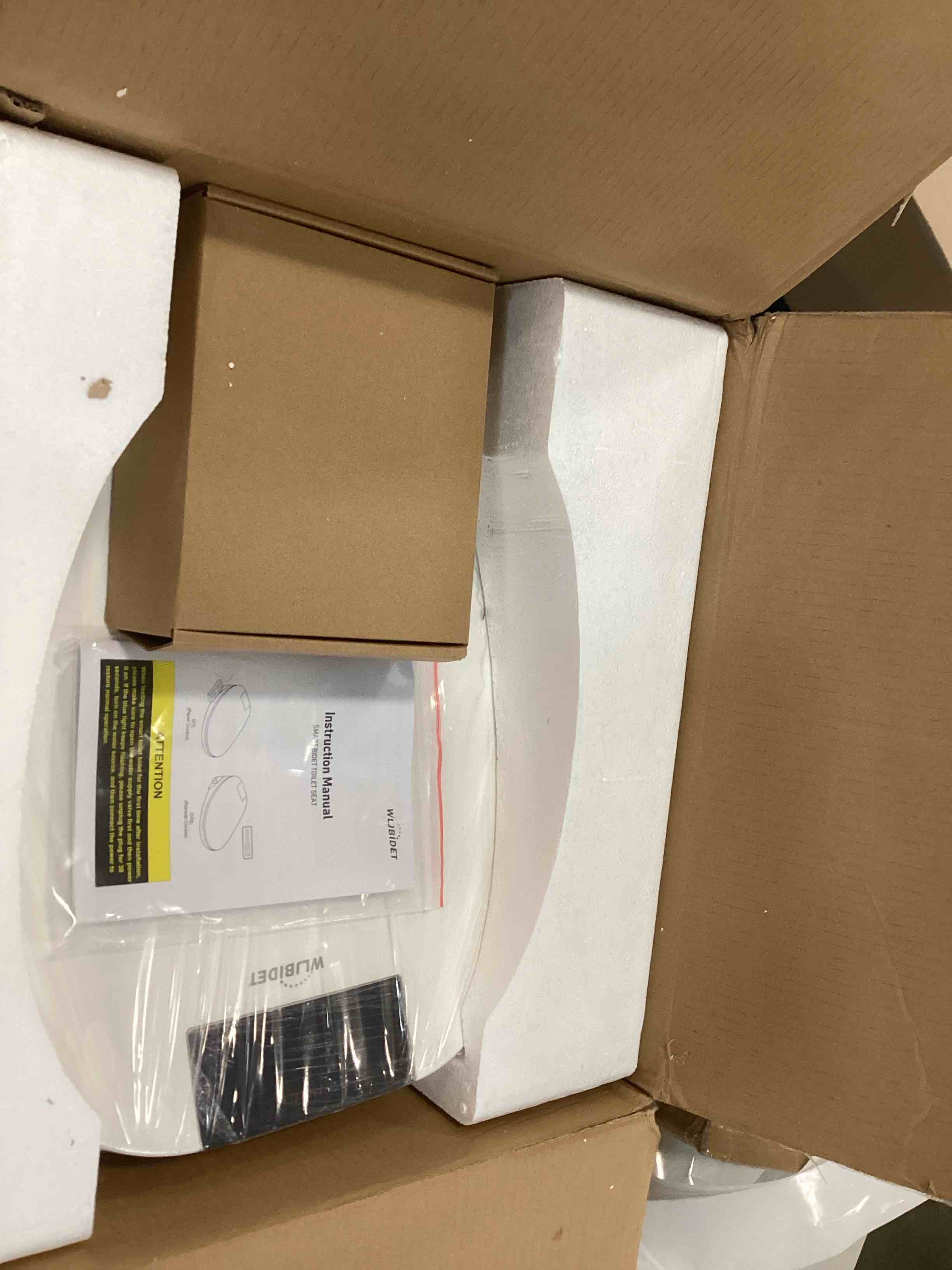 https://s3.amazonaws.com/lotting-images-prod/bidfta/RED6201974_1712236711173.jpeg