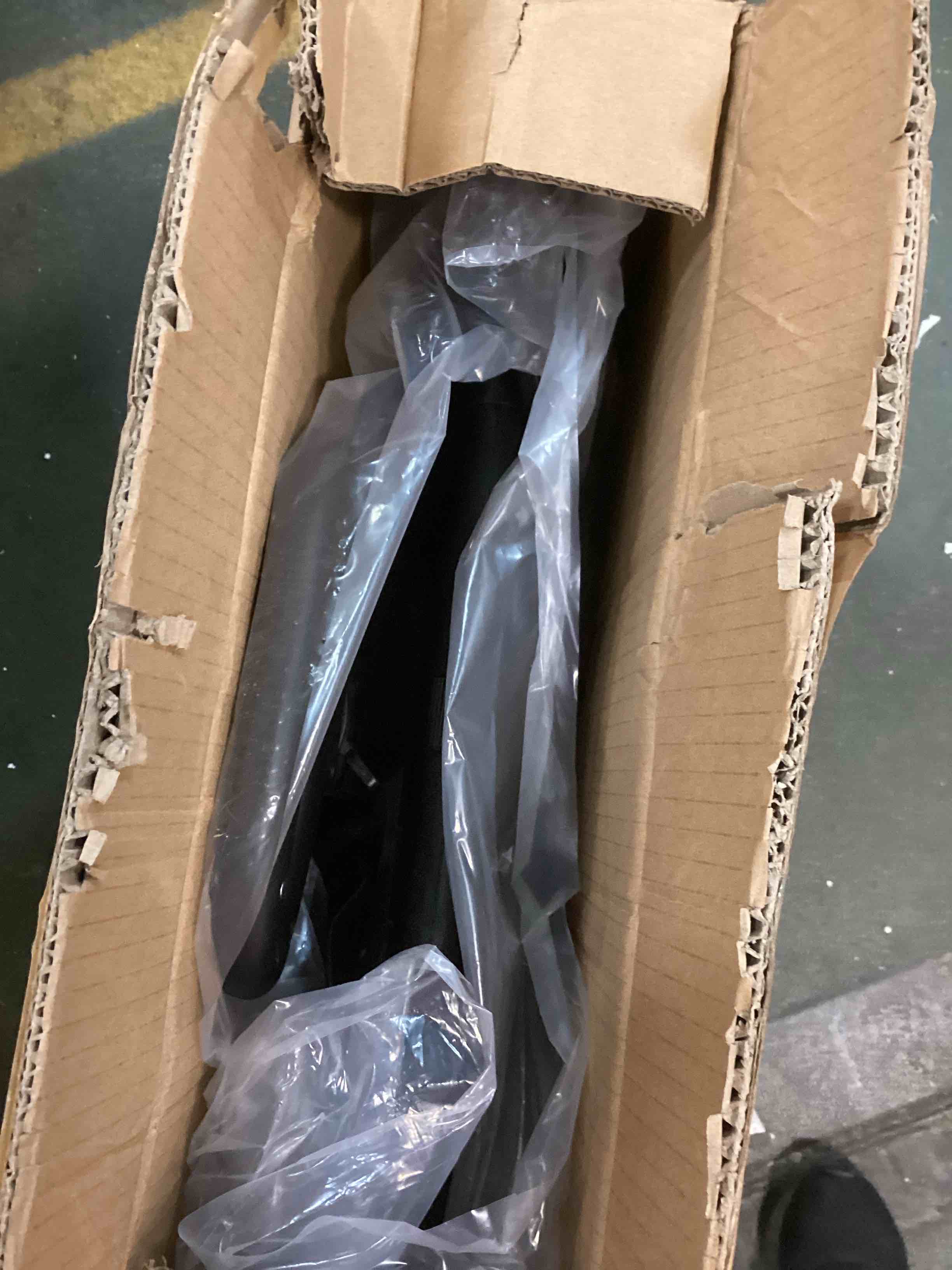 https://s3.amazonaws.com/lotting-images-prod/bidfta/RED6201991_1712238411664.jpeg