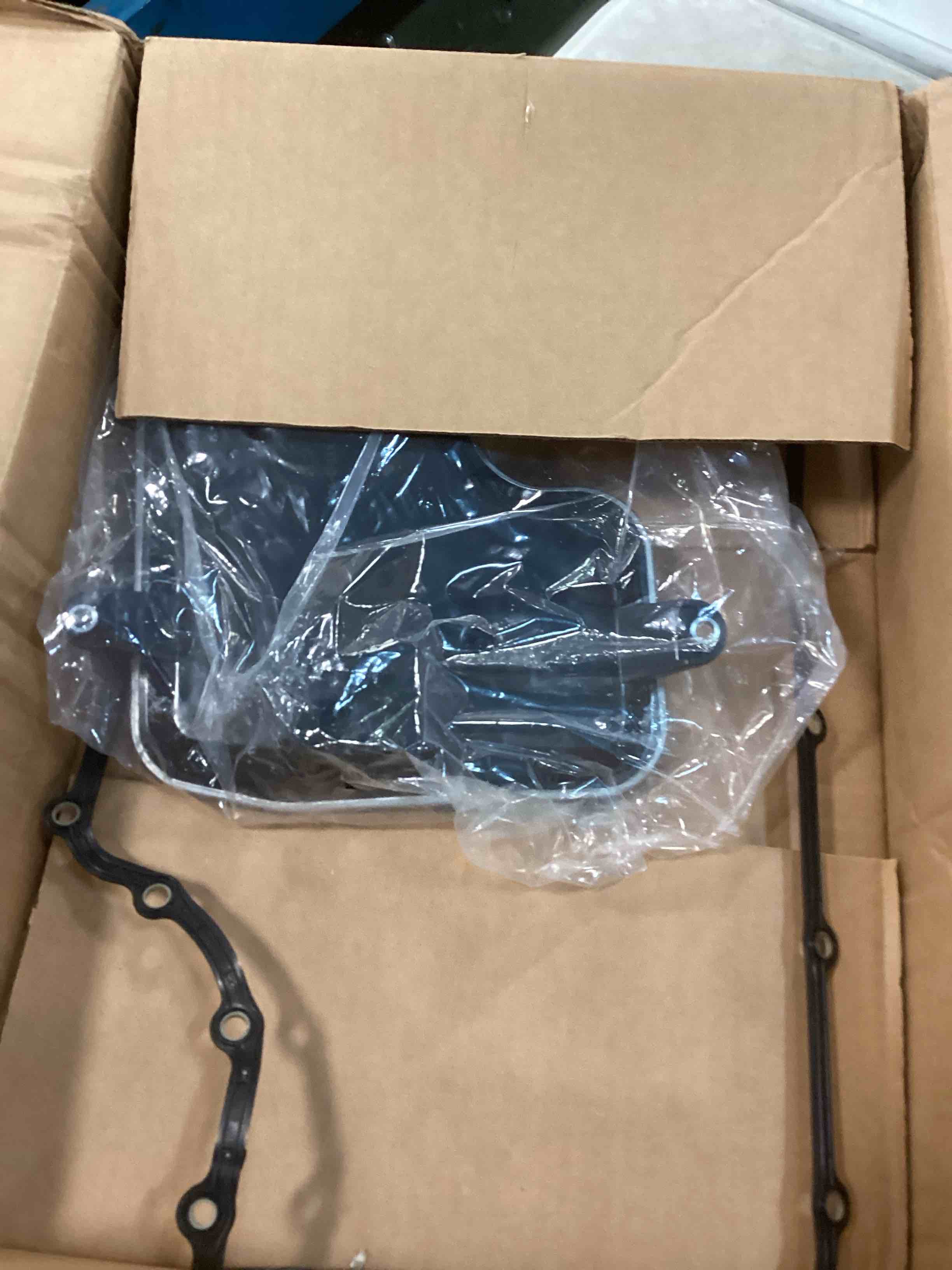 https://s3.amazonaws.com/lotting-images-prod/bidfta/RED6201995_1712238810965.jpeg