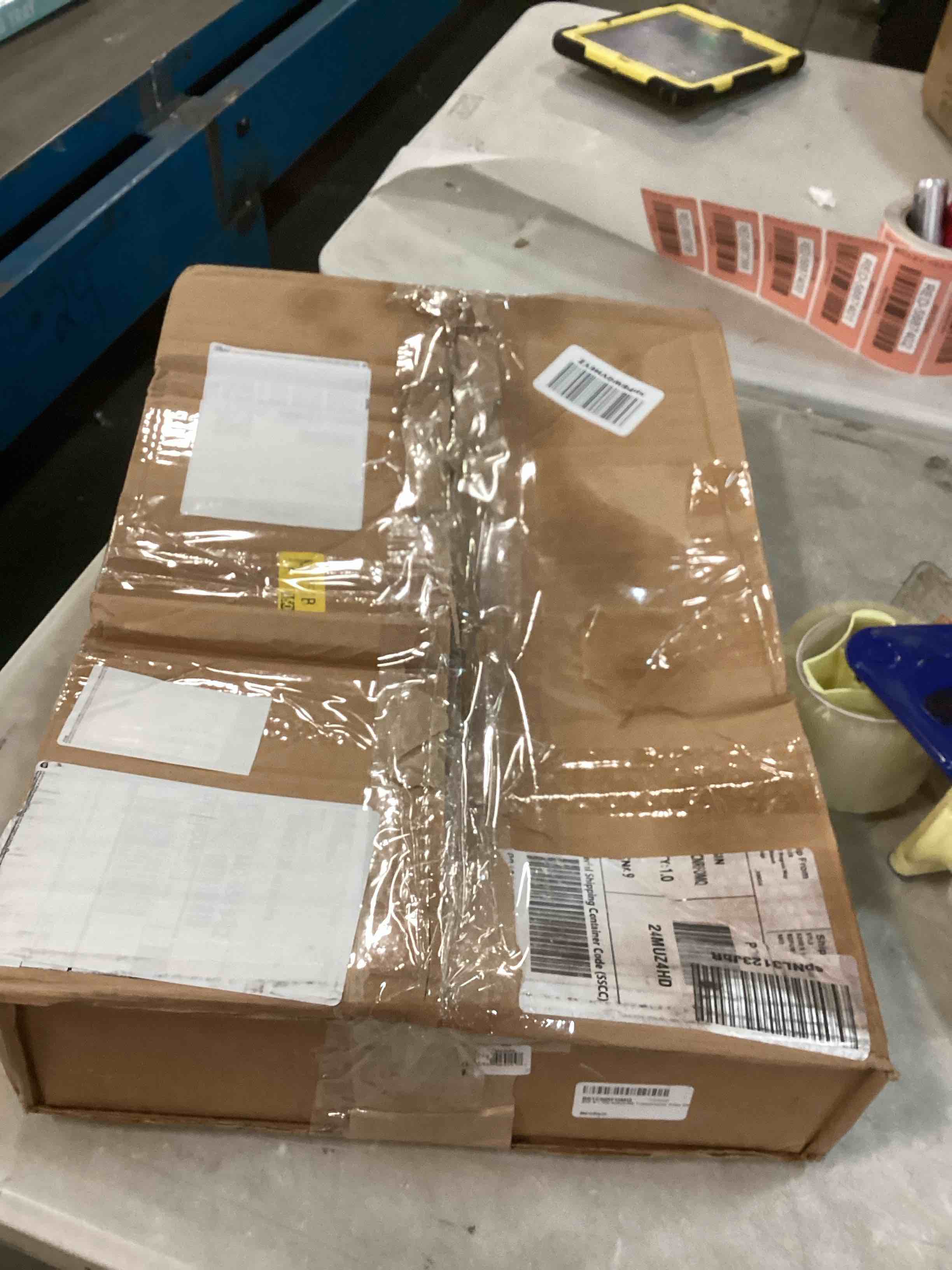 https://s3.amazonaws.com/lotting-images-prod/bidfta/RED6201995_1712238825460.jpeg