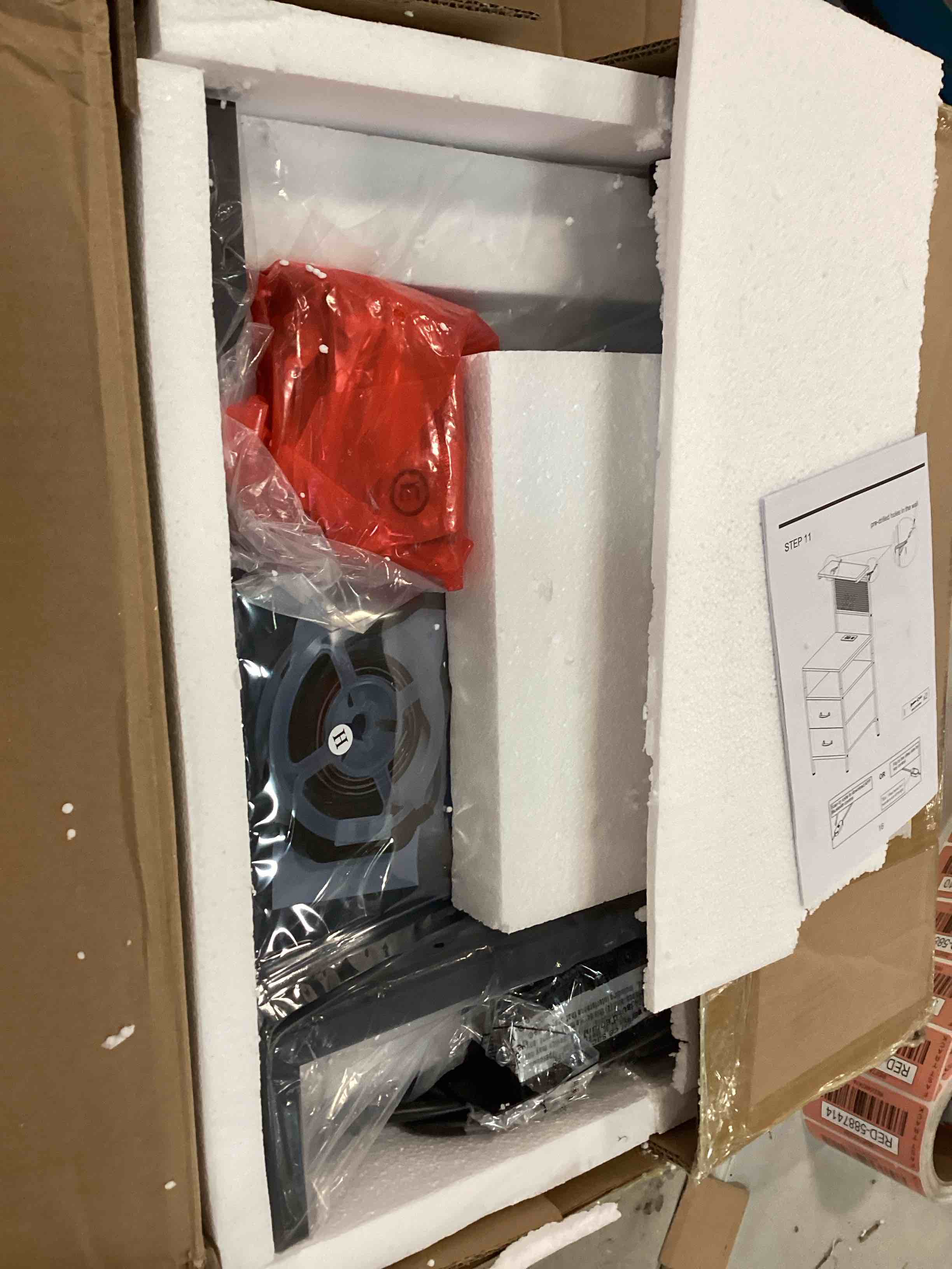 https://s3.amazonaws.com/lotting-images-prod/bidfta/RED6202037_1712244822616.jpeg