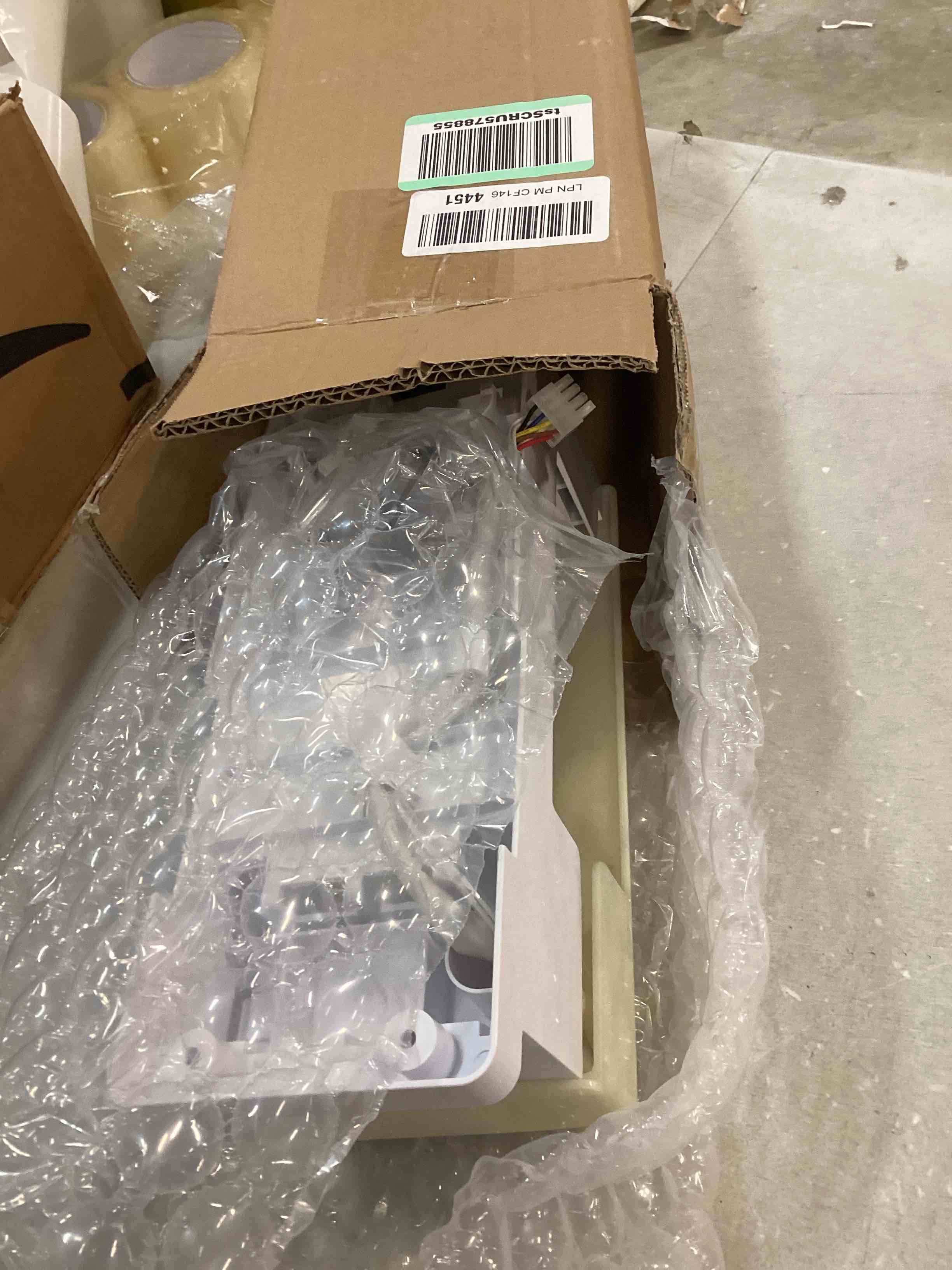 https://s3.amazonaws.com/lotting-images-prod/bidfta/RED6202270_1712333777371.jpeg