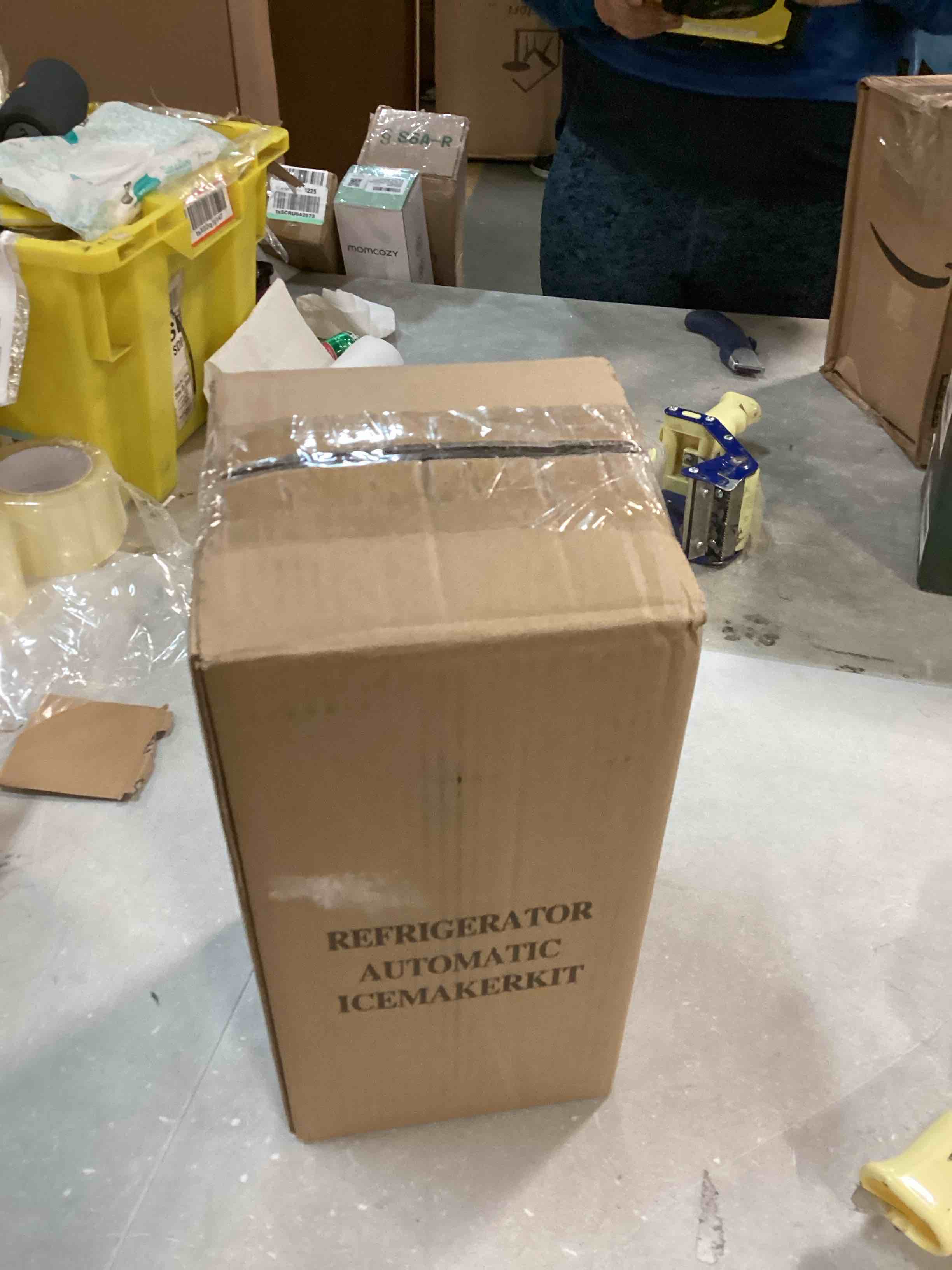 https://s3.amazonaws.com/lotting-images-prod/bidfta/RED6202270_1712333815625.jpeg