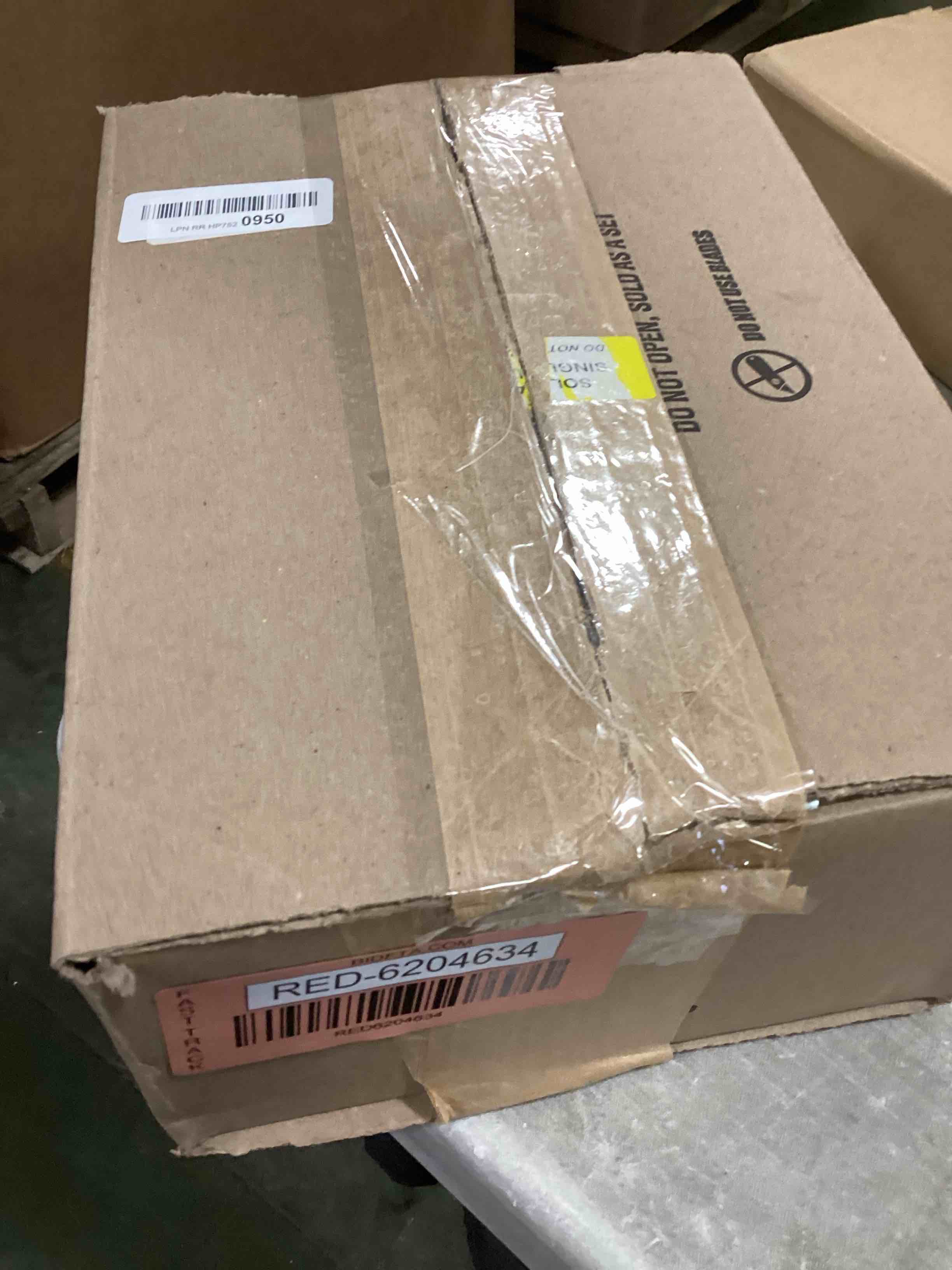 https://s3.amazonaws.com/lotting-images-prod/bidfta/RED6204634_1712234812216.jpeg