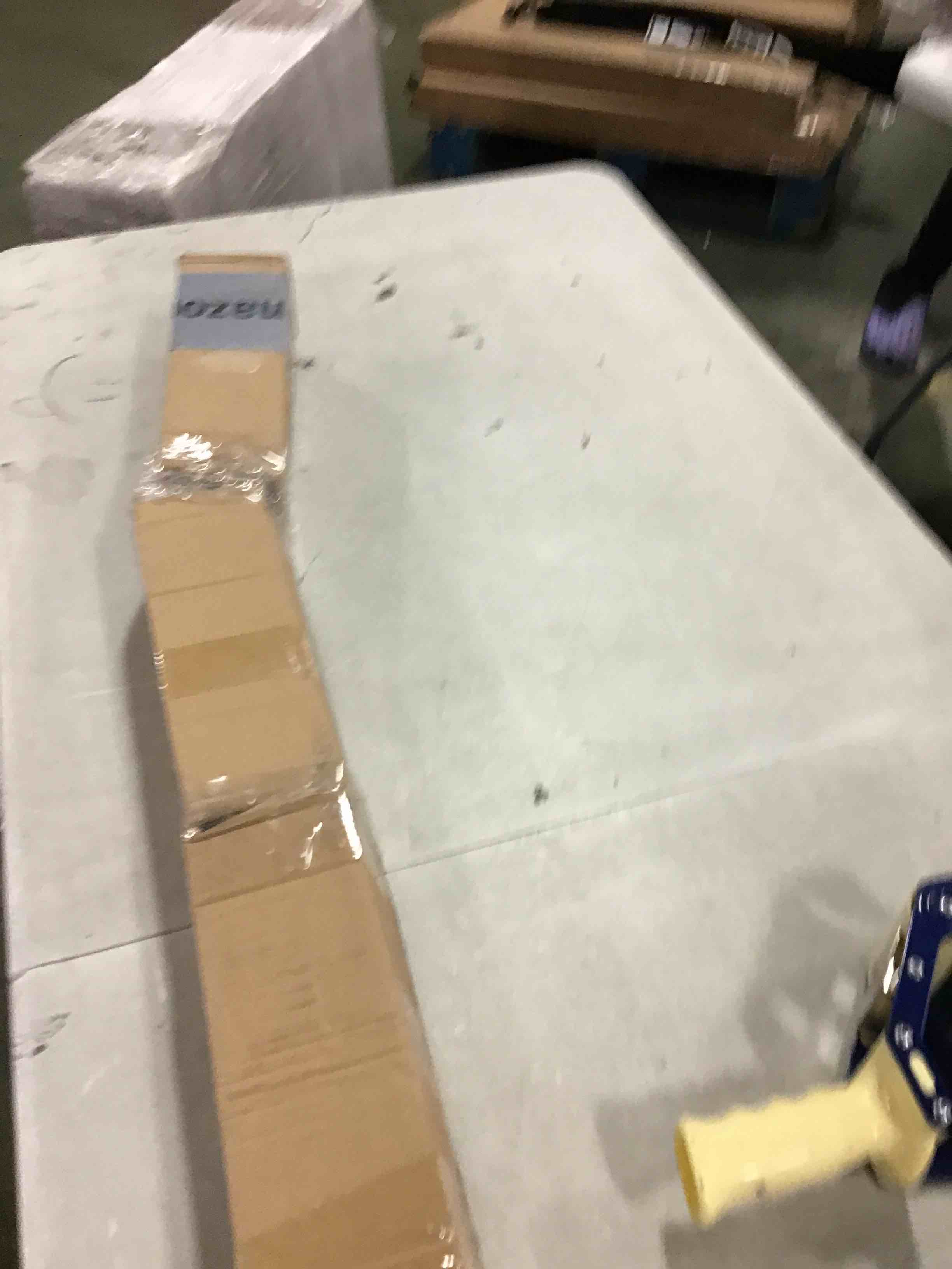 https://s3.amazonaws.com/lotting-images-prod/bidfta/RED6206162_1712155011837.jpeg