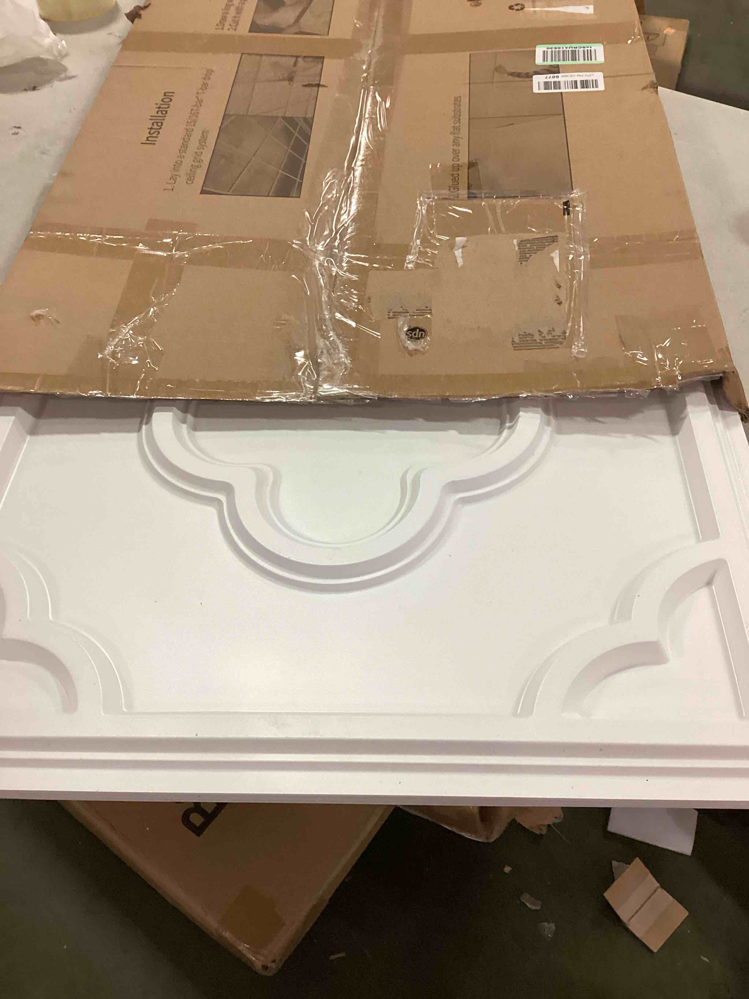 https://s3.amazonaws.com/lotting-images-prod/bidfta/RED6206324_1712329539607.jpeg