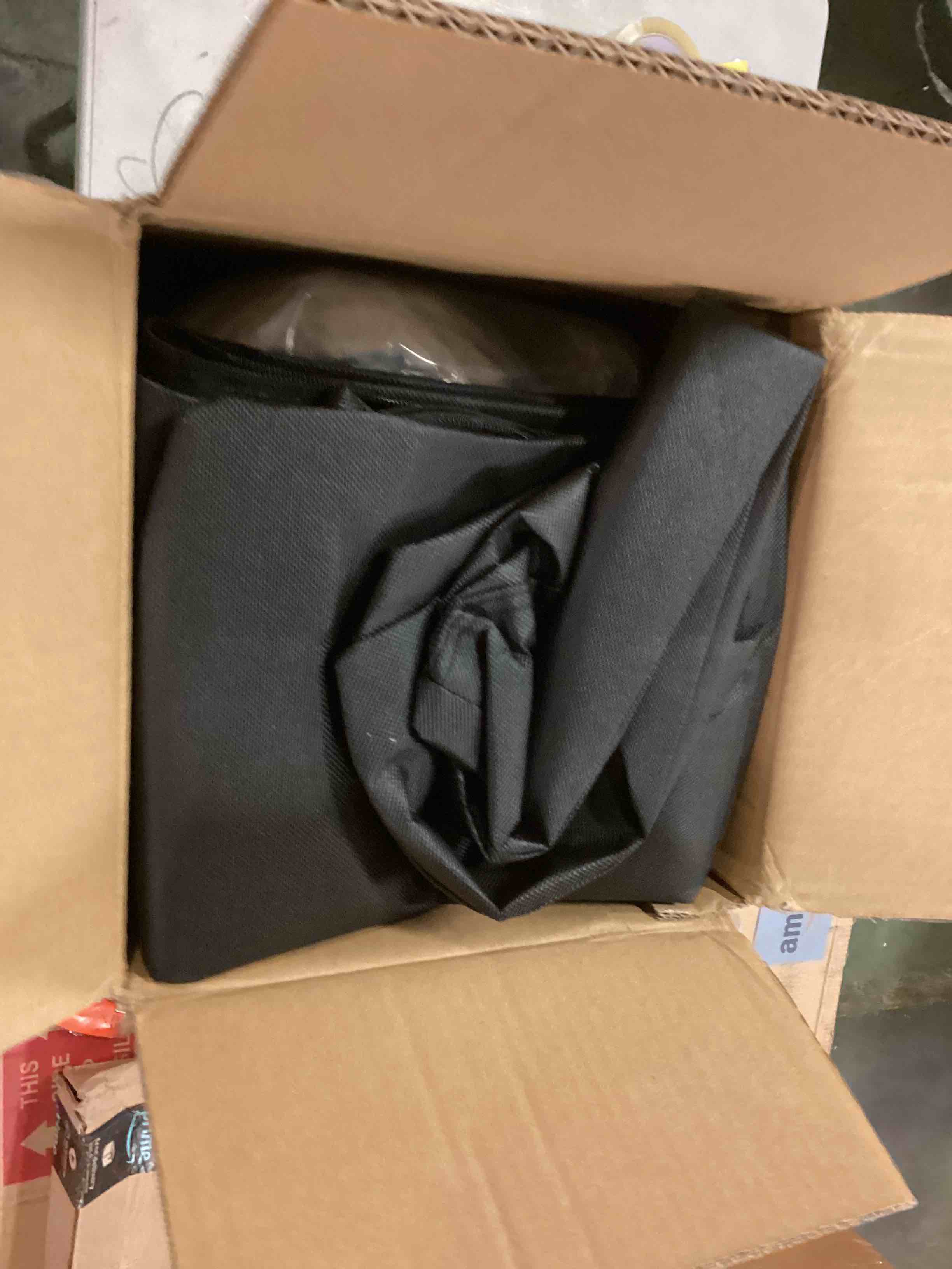 https://s3.amazonaws.com/lotting-images-prod/bidfta/RED6206563_1712763733772.jpeg