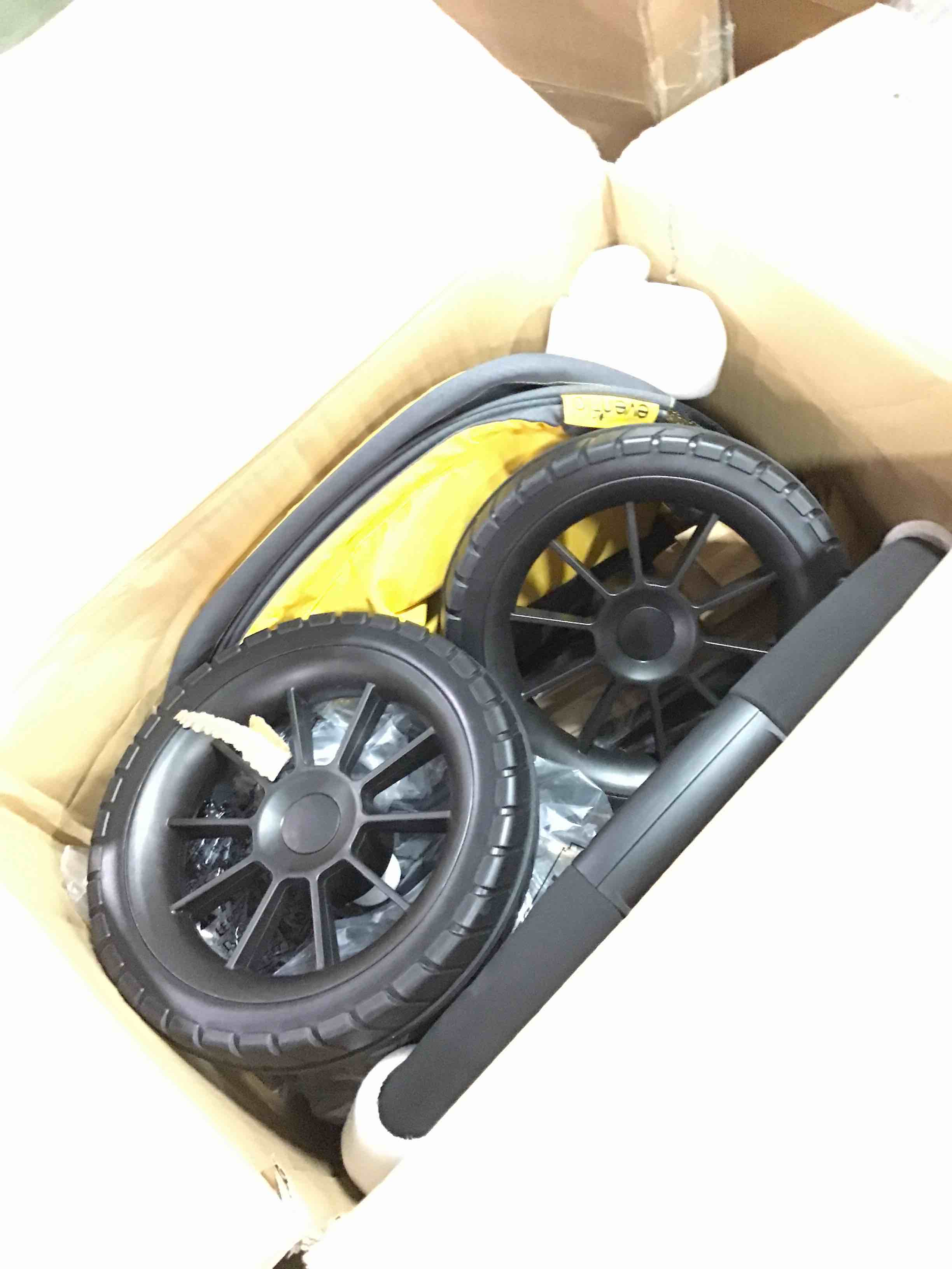 https://s3.amazonaws.com/lotting-images-prod/bidfta/RED6207145_1713273965989.jpeg