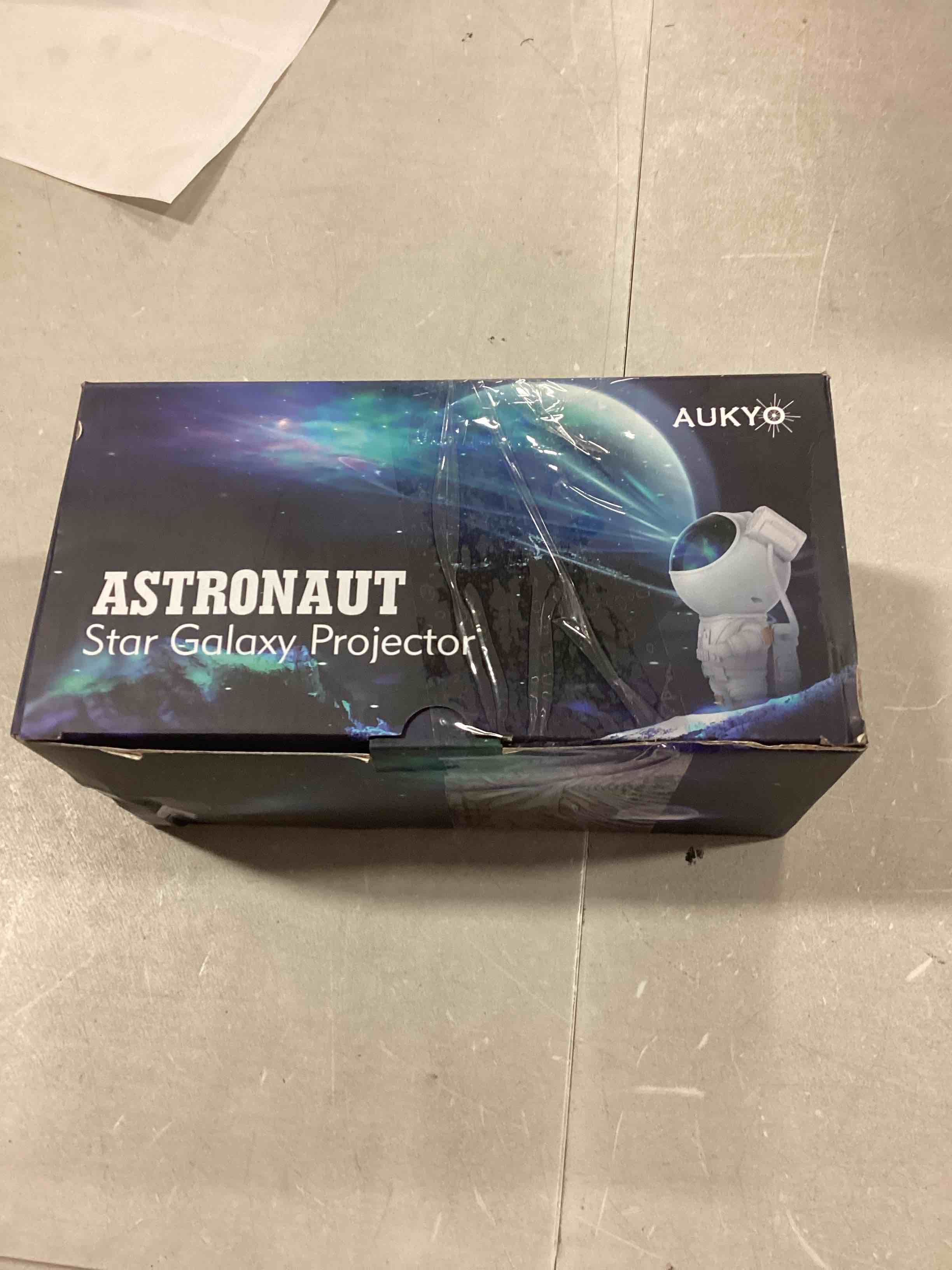 https://s3.amazonaws.com/lotting-images-prod/bidfta/RED6207314_1713538121396.jpeg